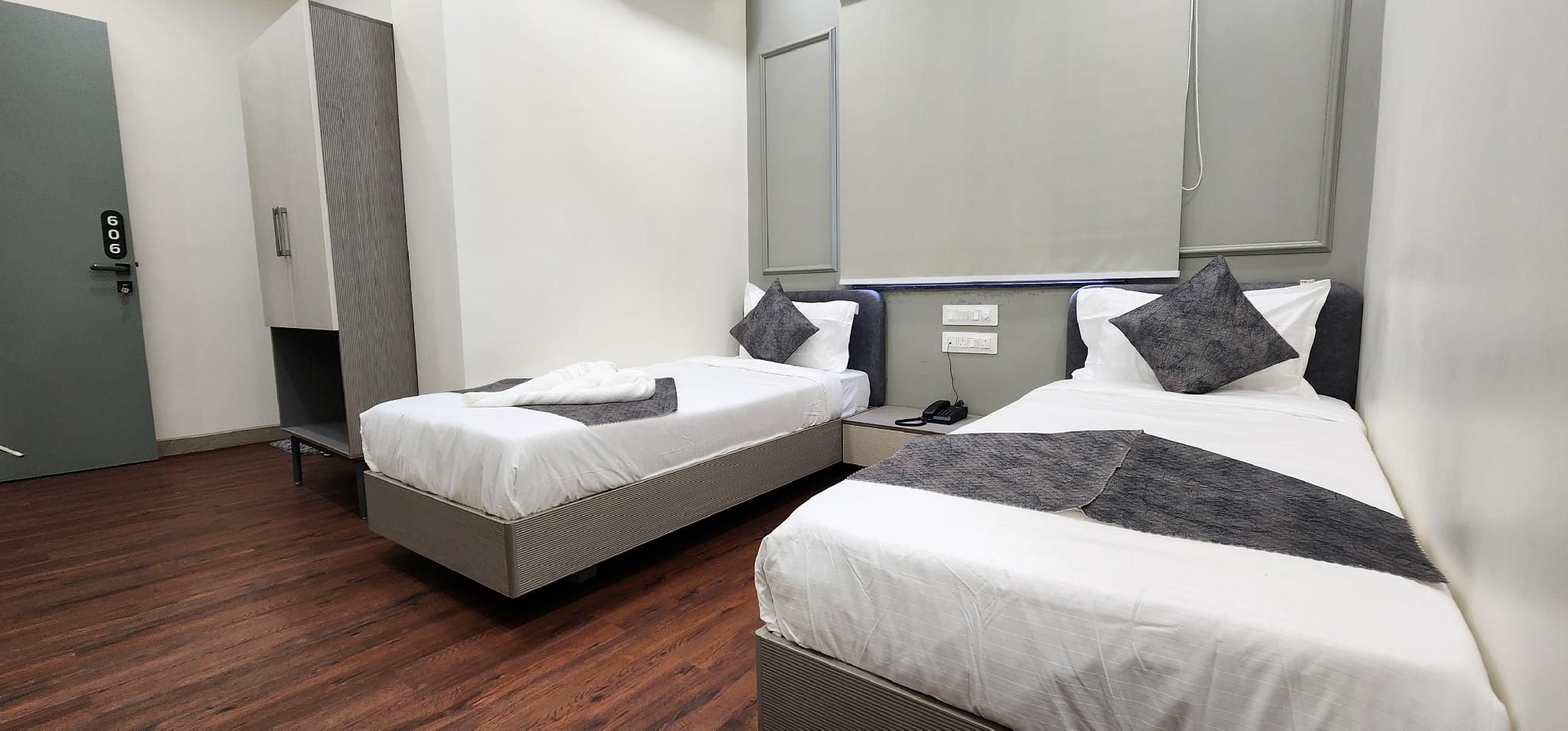 Hotel Great View Twin Bed Room 2