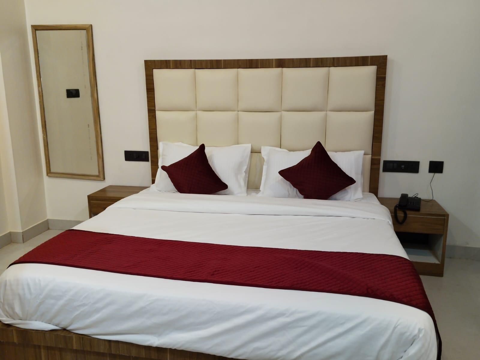 Hotel MB Grand Deluxe