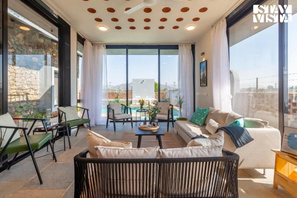 StayVista's Cobblestone Cottage - Villa with Pool View & Indoor-Outdoor Activities