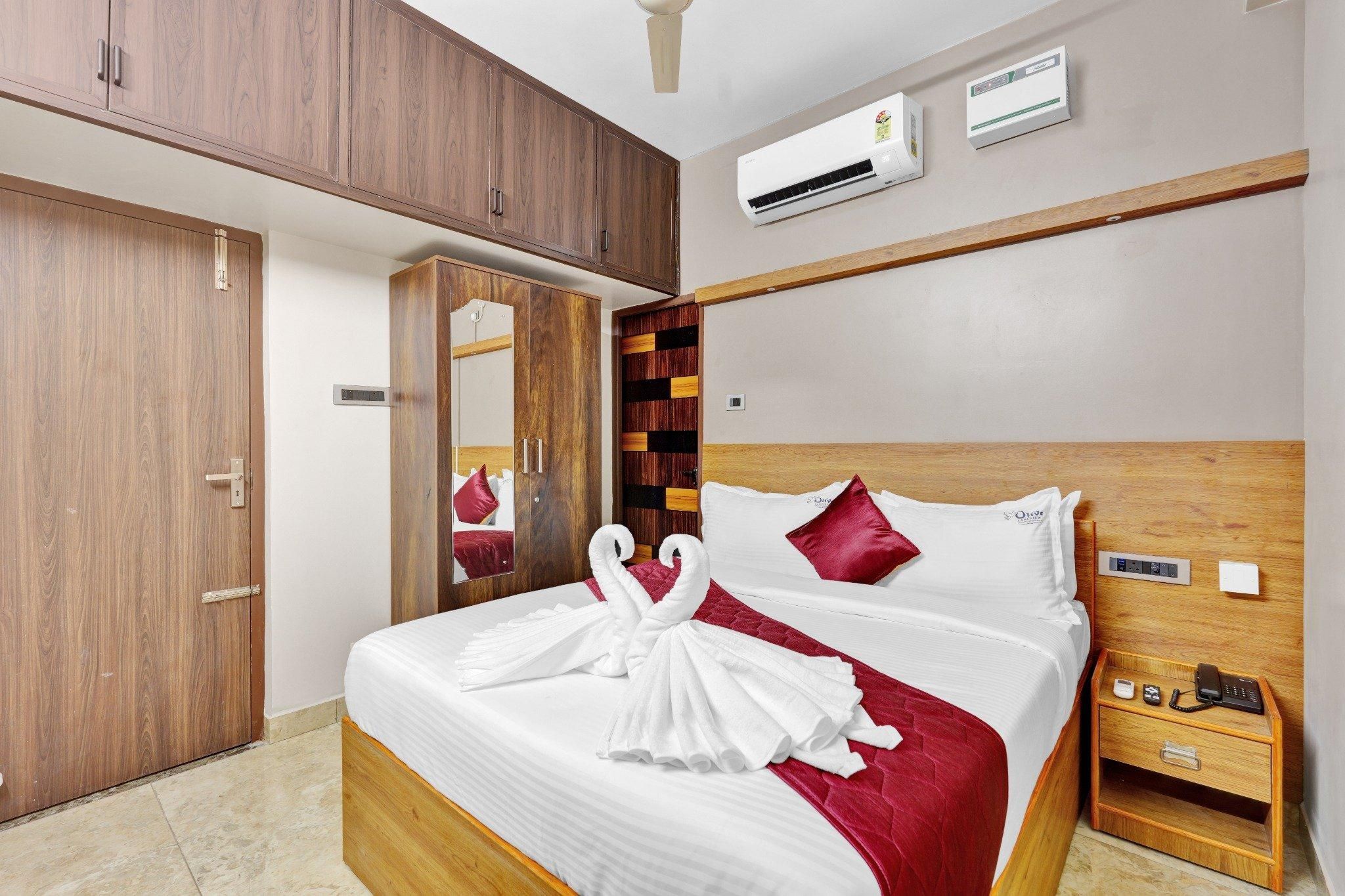 2 Bedroom Deluxe Suite