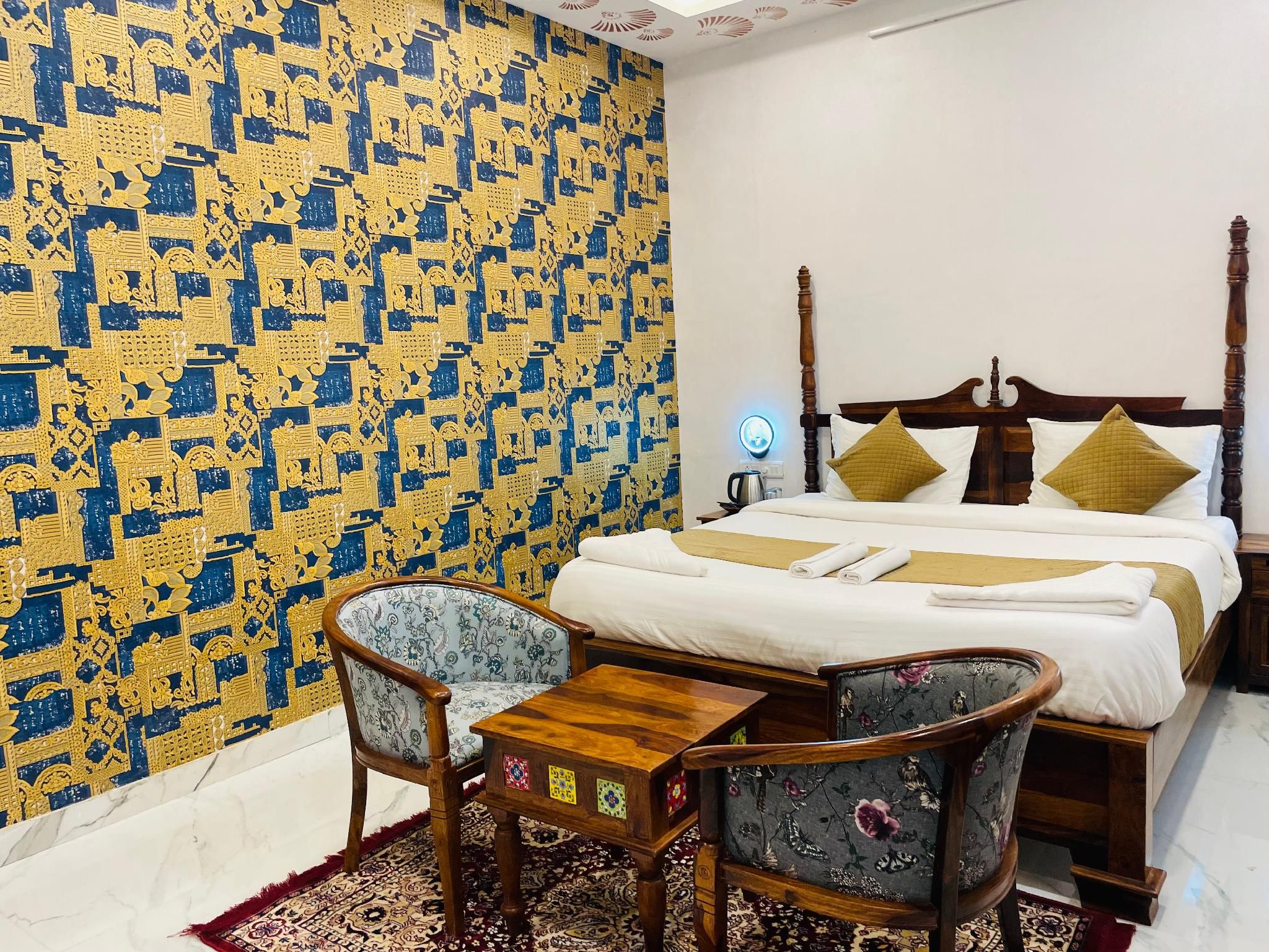 Rawla Sarkar Deluxe Double or Twin