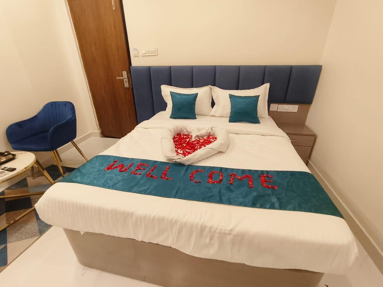 Sharan's Inn Suites & Banquets Family Room