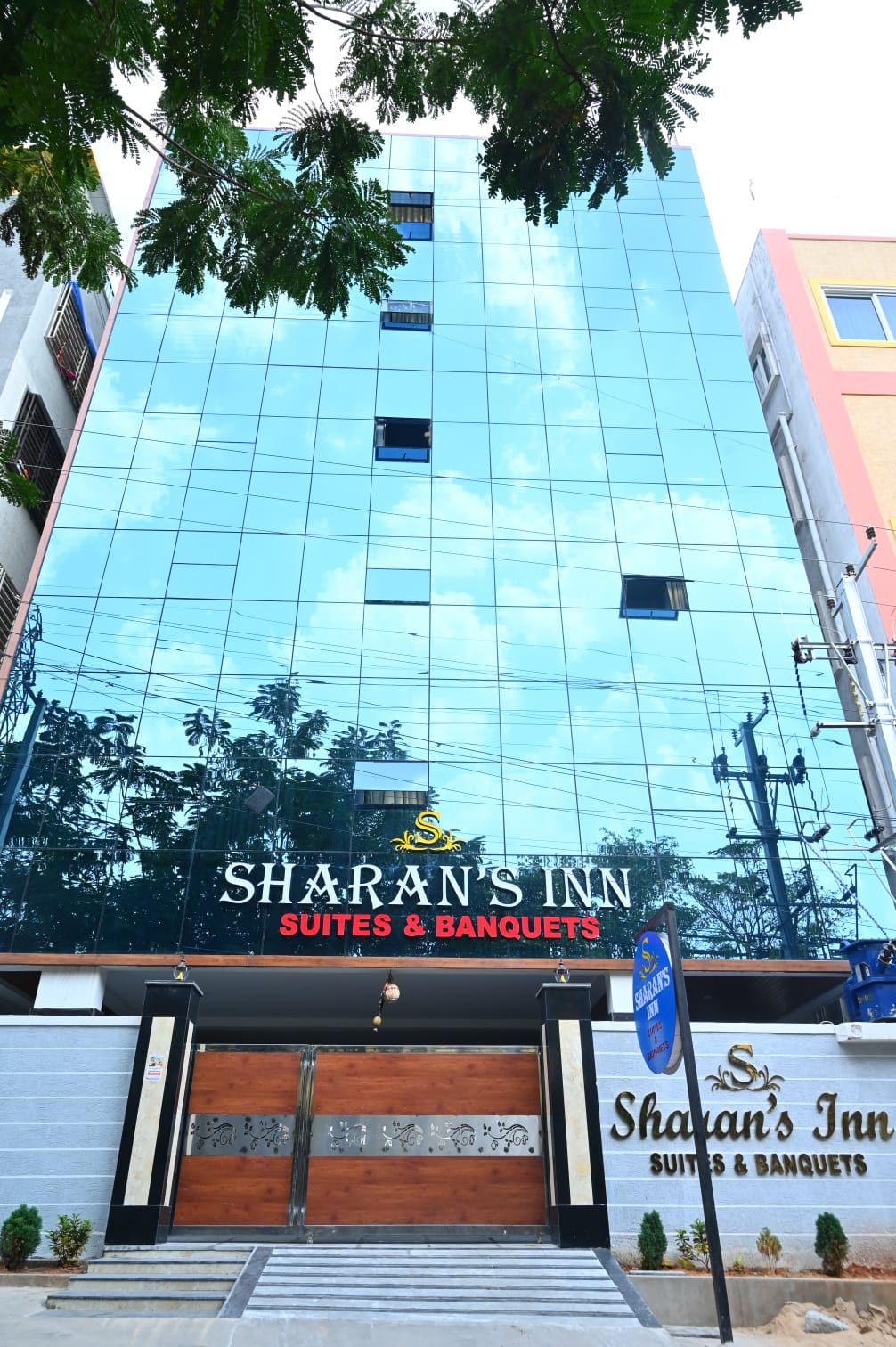 Sharan's Inn Suites & Banquets
