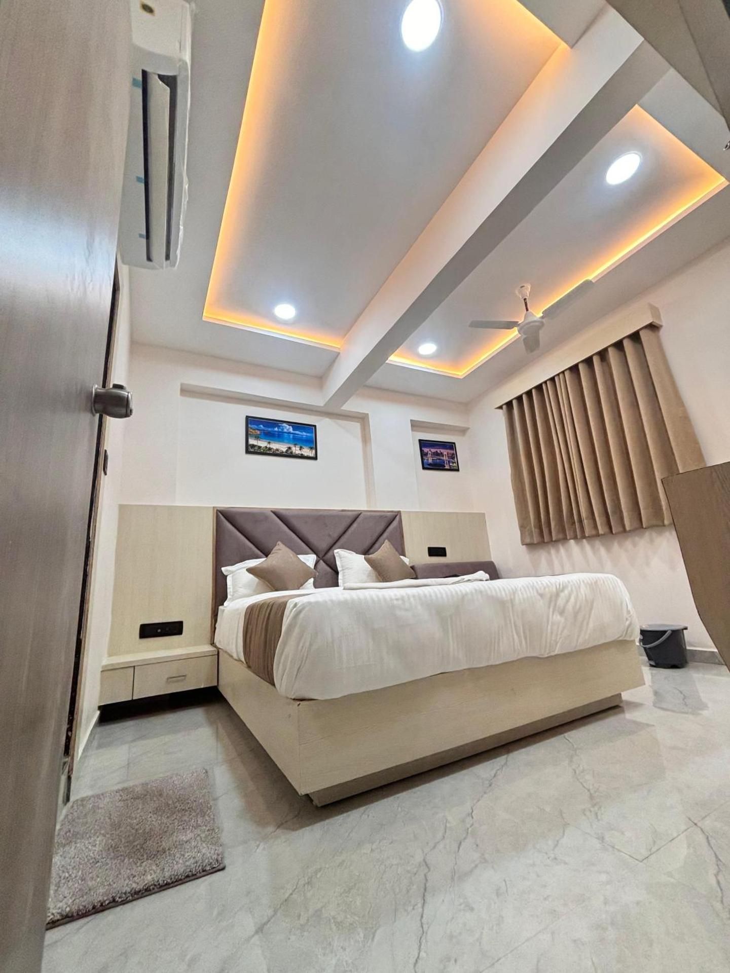 hotel hill top Double Room 2