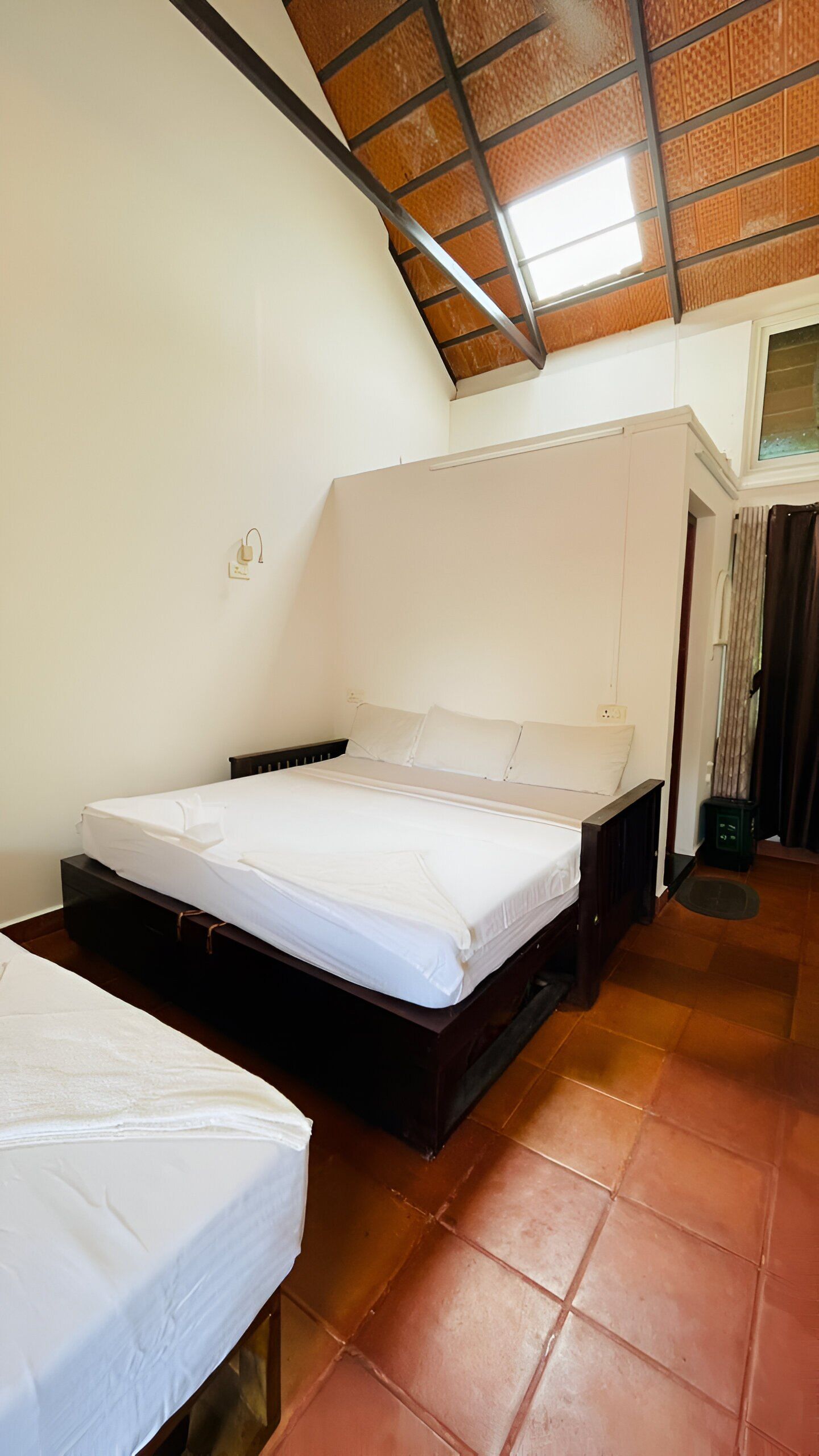 Homestay DGH Delux Double Room with Balcony 4