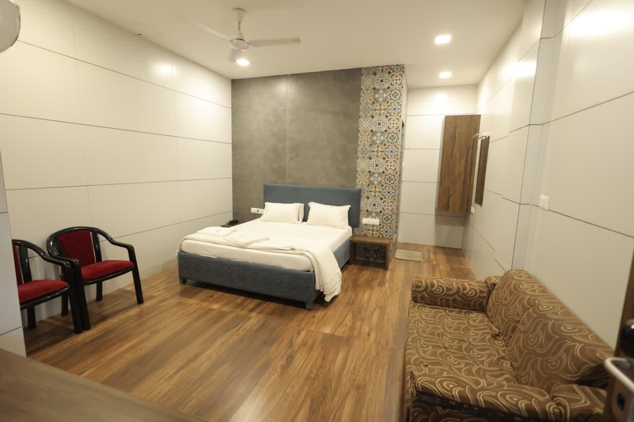 Hotel Laxmi Palace Standard Room 2