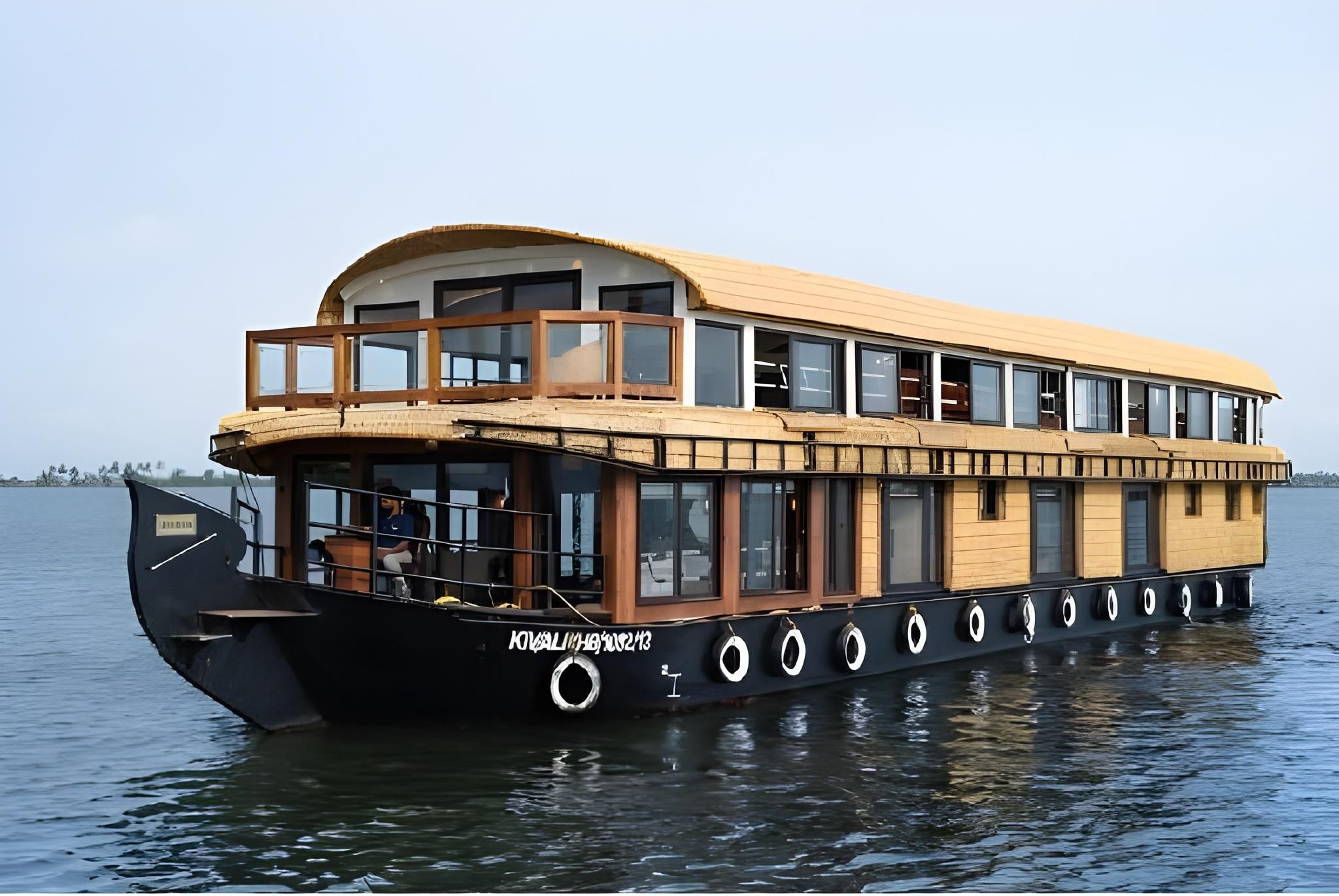 5 Bedroom A/c Private Houseboat With All Meals