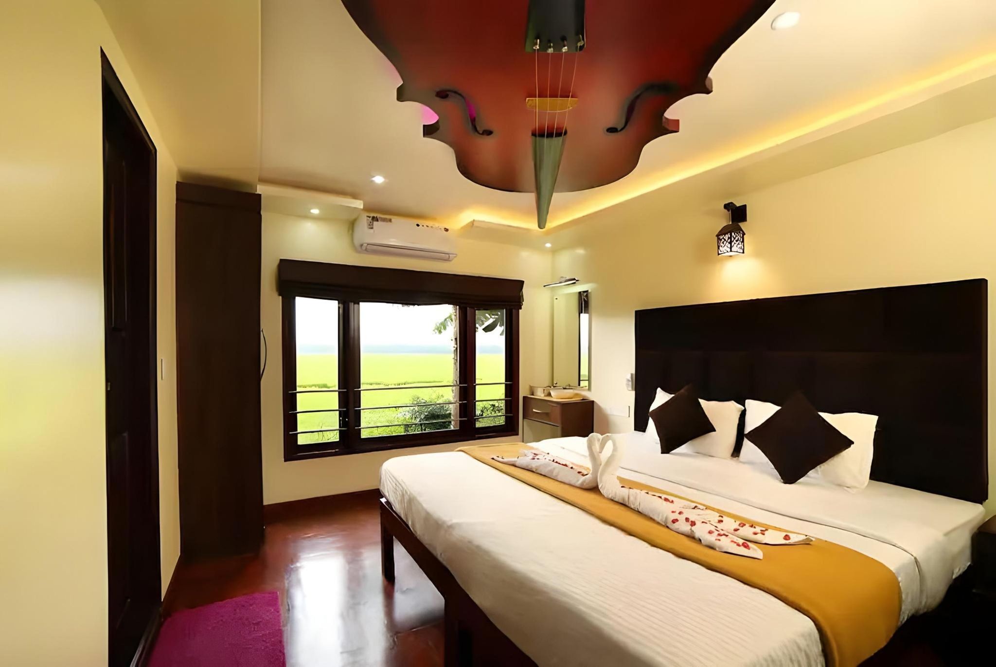 5 Bedroom A/c Private Houseboat With All Meals home  2