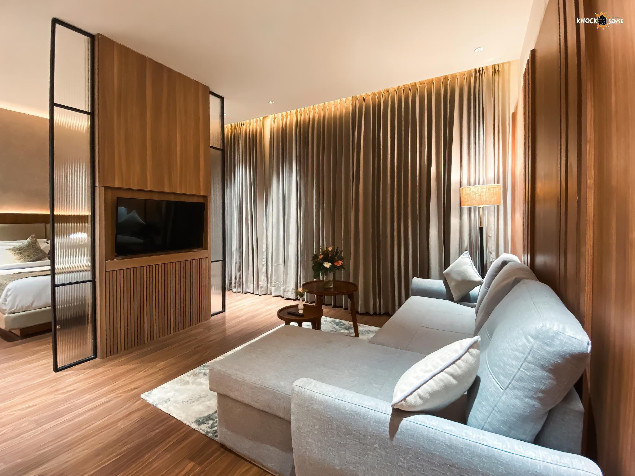 Aamodh Queen Suite 3