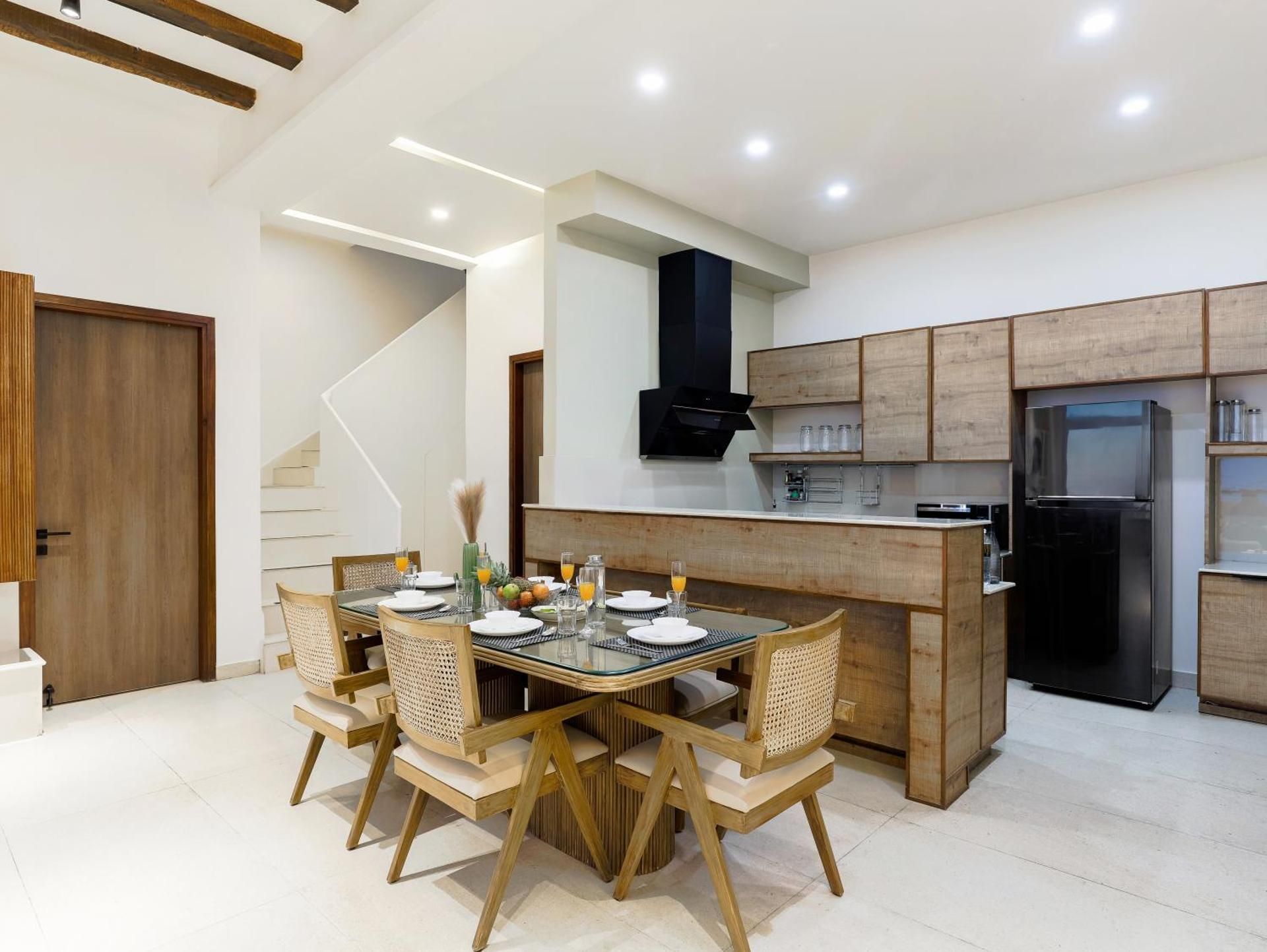 ELIVAAS 4 BHK With Lake View - Antarmann Casa Nova