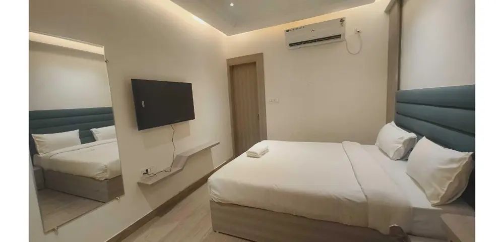 Collection O Yamuna Bridge Prayagraj Classic Triple Room 5