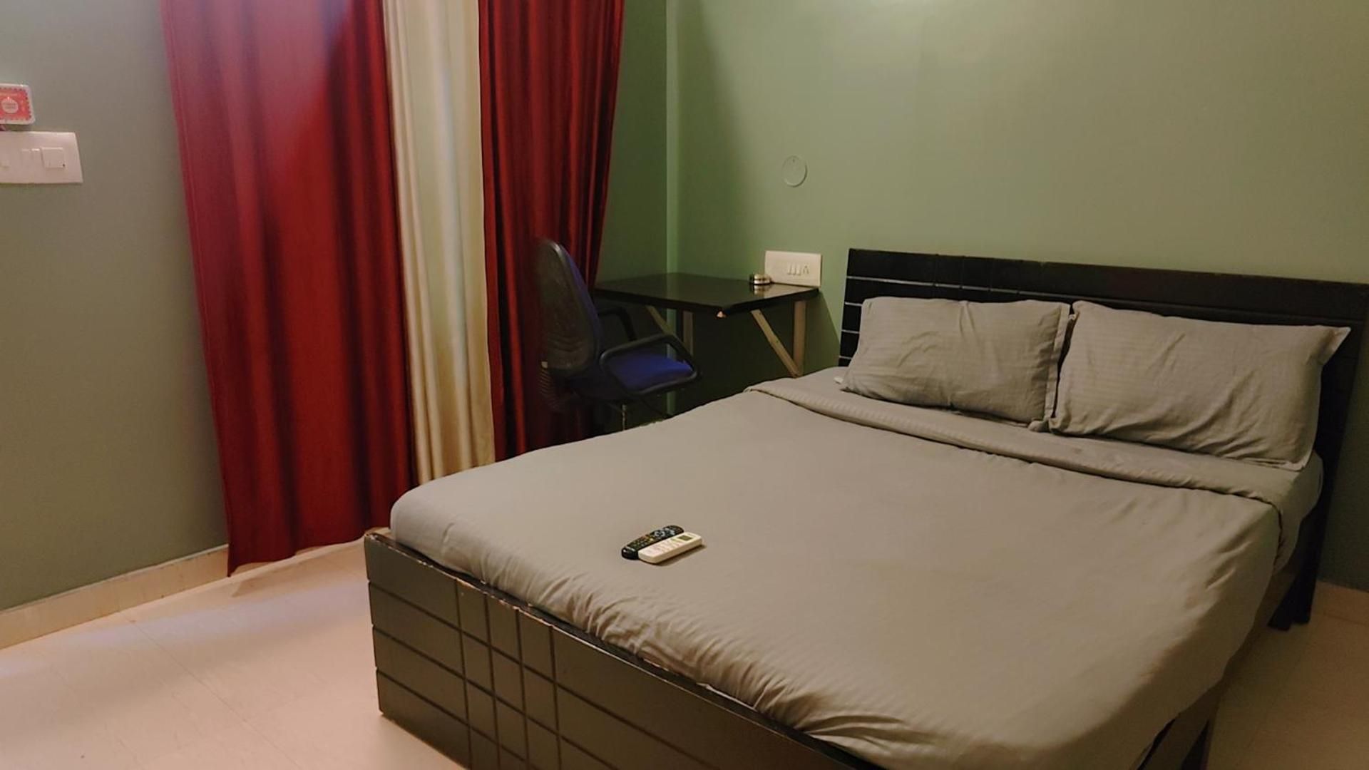 Metro Suites Double Room 3