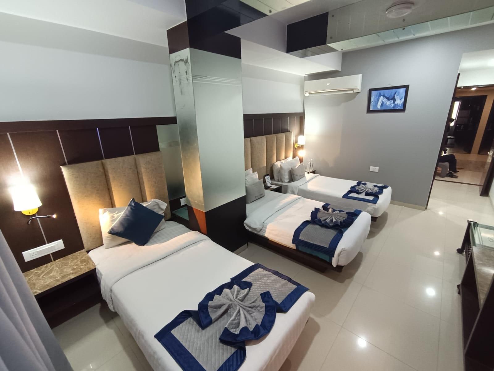 Pravasa Stay by Sapphire Family Room 2