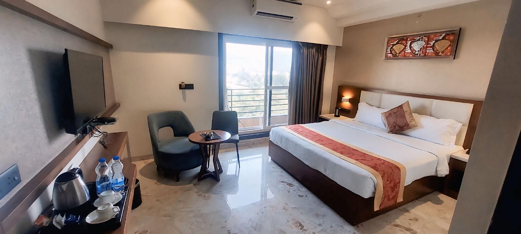 HOTEL THE GRAND CHITTOR Executive River View 2