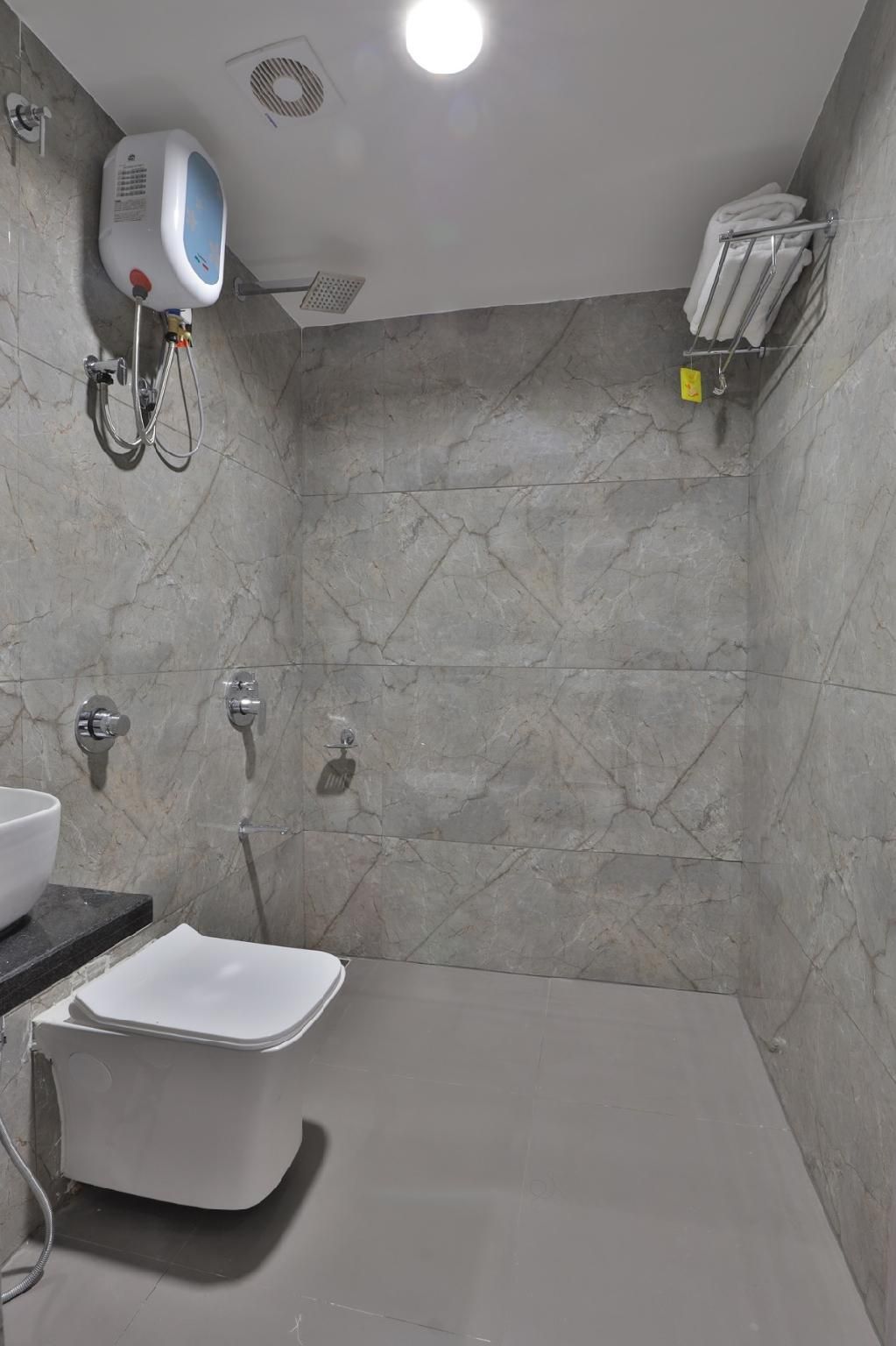 Hotel Lavit Deluxe Room 3