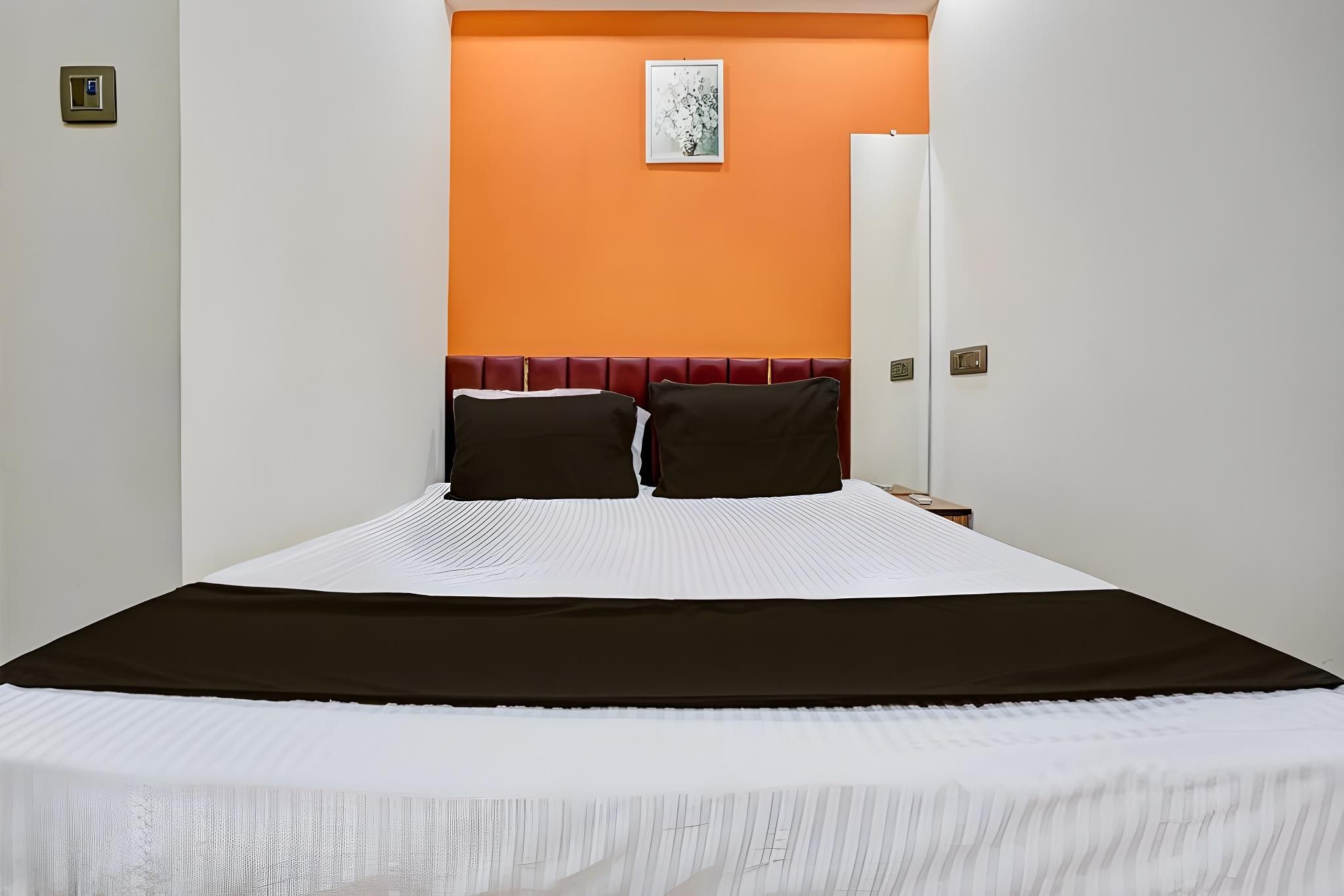 Hotel orange Rooms Standard Room 2