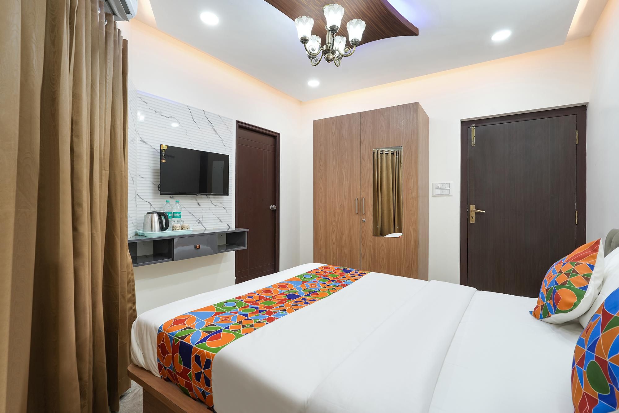 FabHotel Royal Suites I - Outer Ring Road, Bellandur Deluxe Room 2