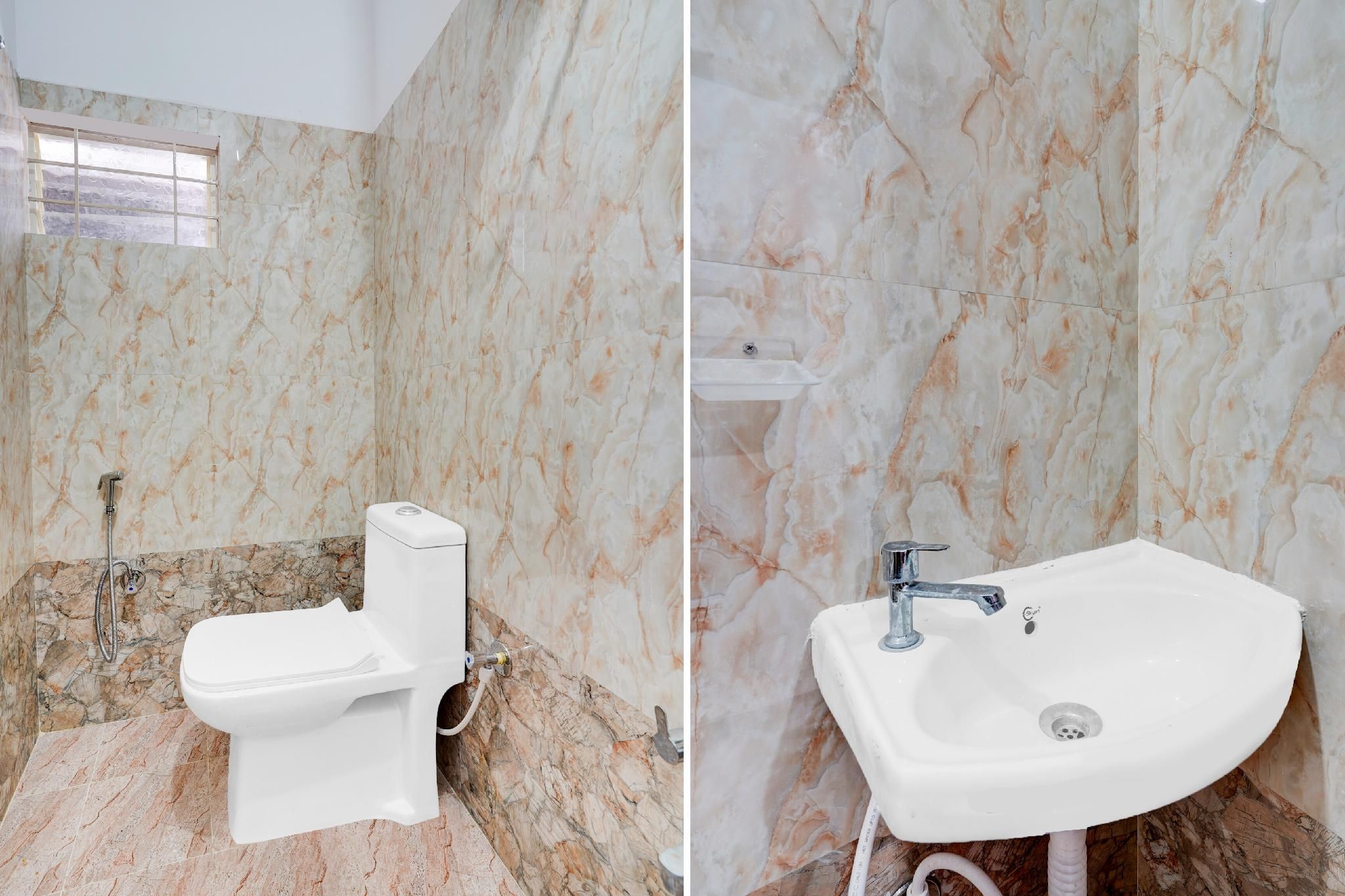 Hotel O AAFA SUITES Sri Venkateshwara Theatre Classic 2