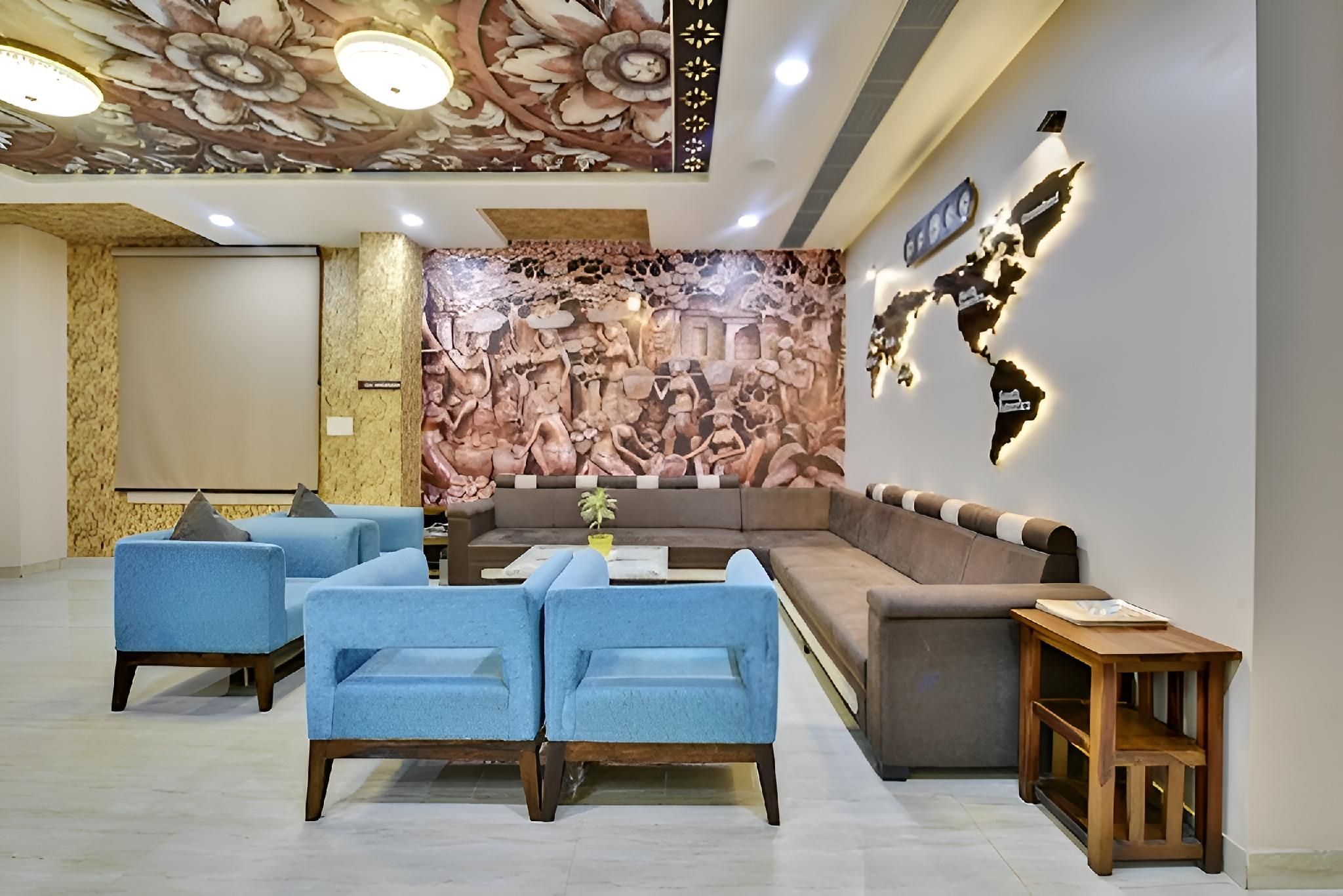 Hotel Indra Palace 