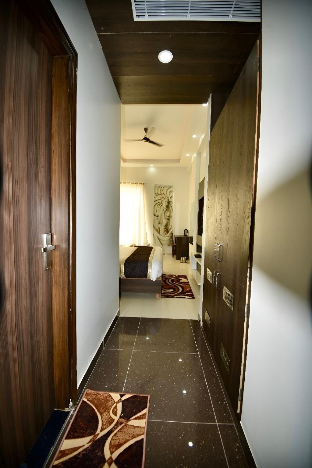 Hotel Indra Palace 