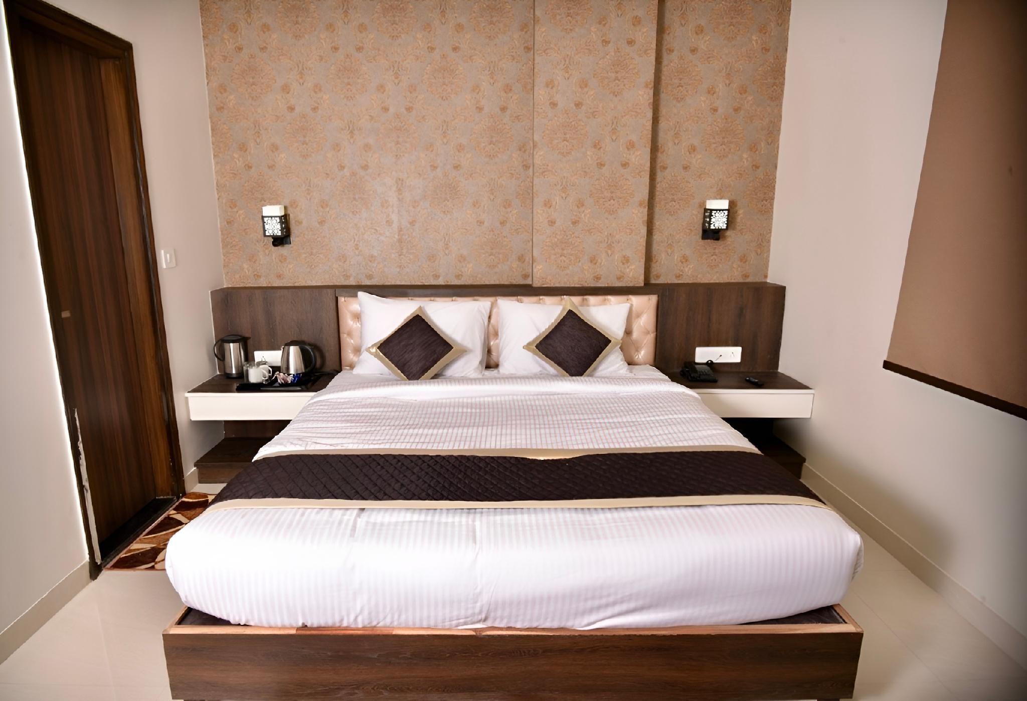 Hotel Indra Palace 