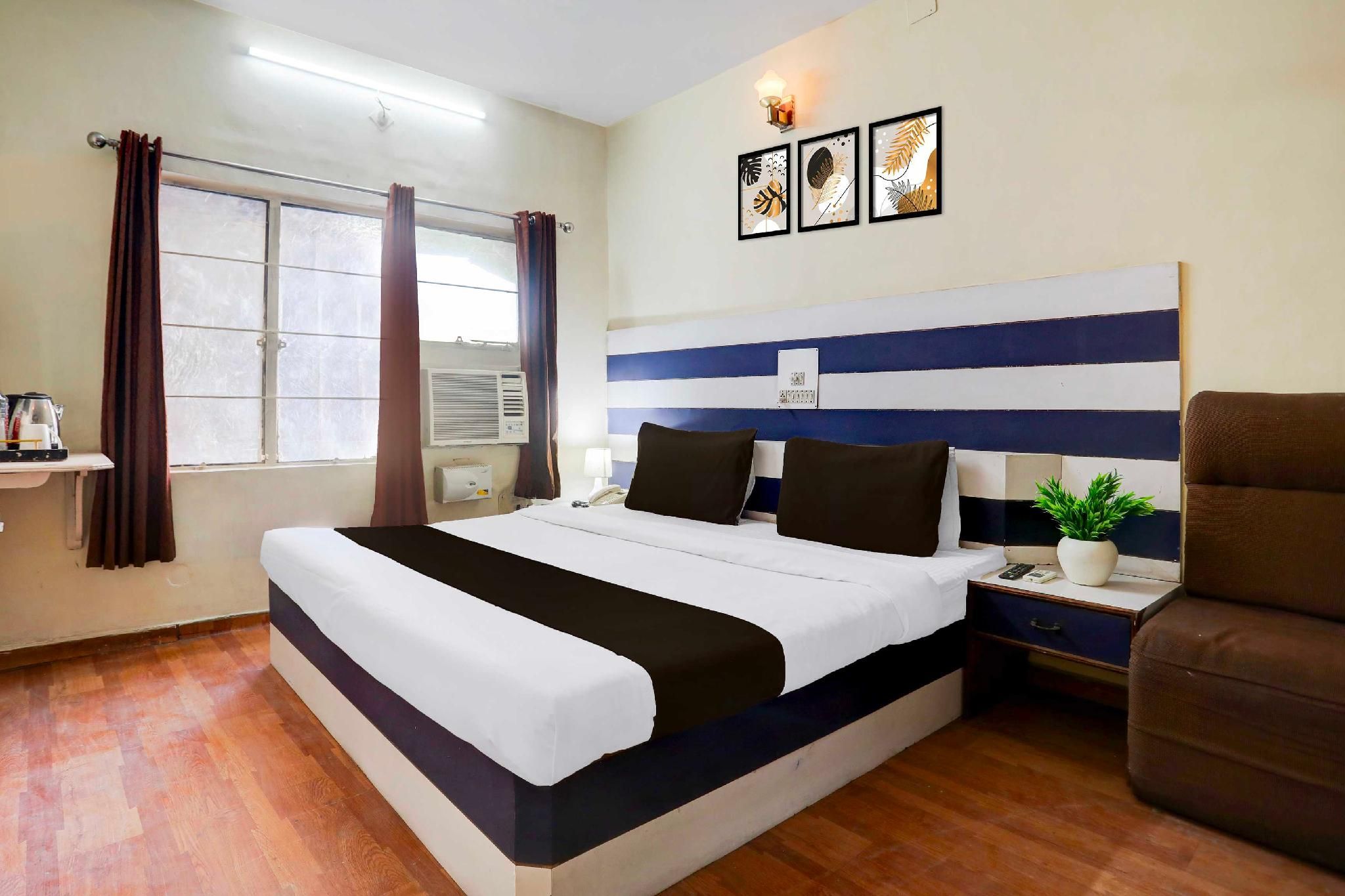 Hotel O Lashkar Gwalior Classic Triple Room