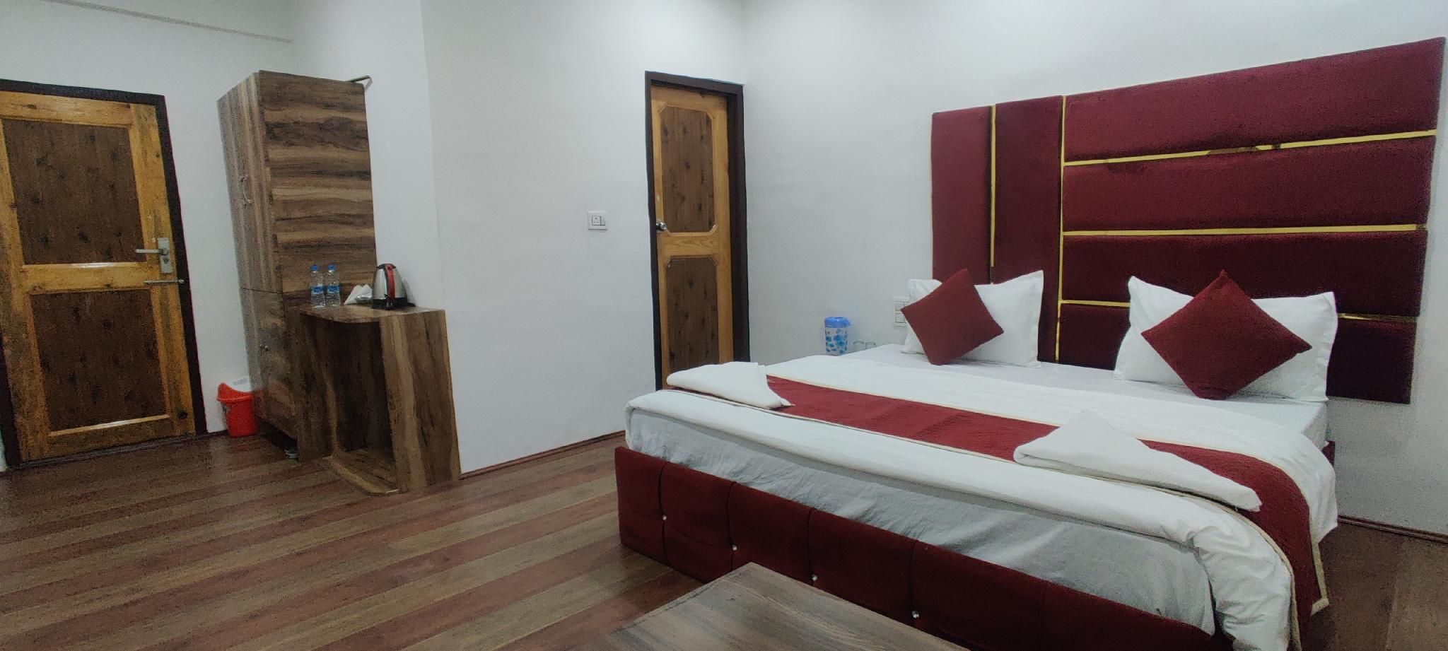 Hotel Grand One Double - Garden View 3