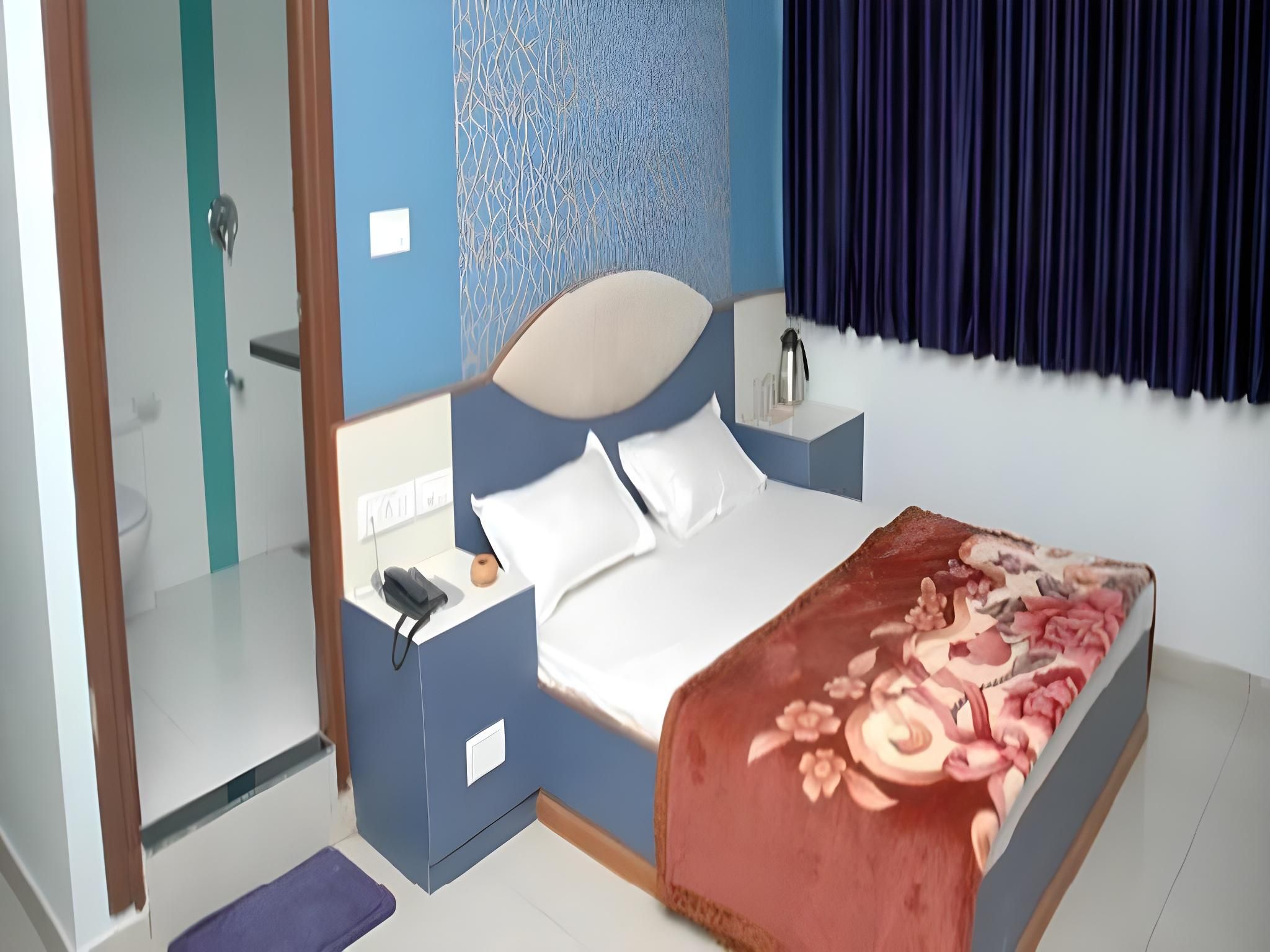 Legend Hotel Deluxe Room