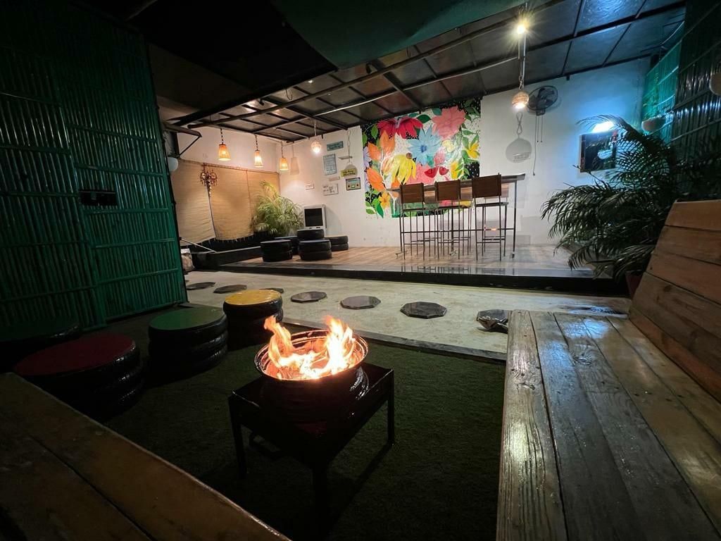SAACHA HOUSE'