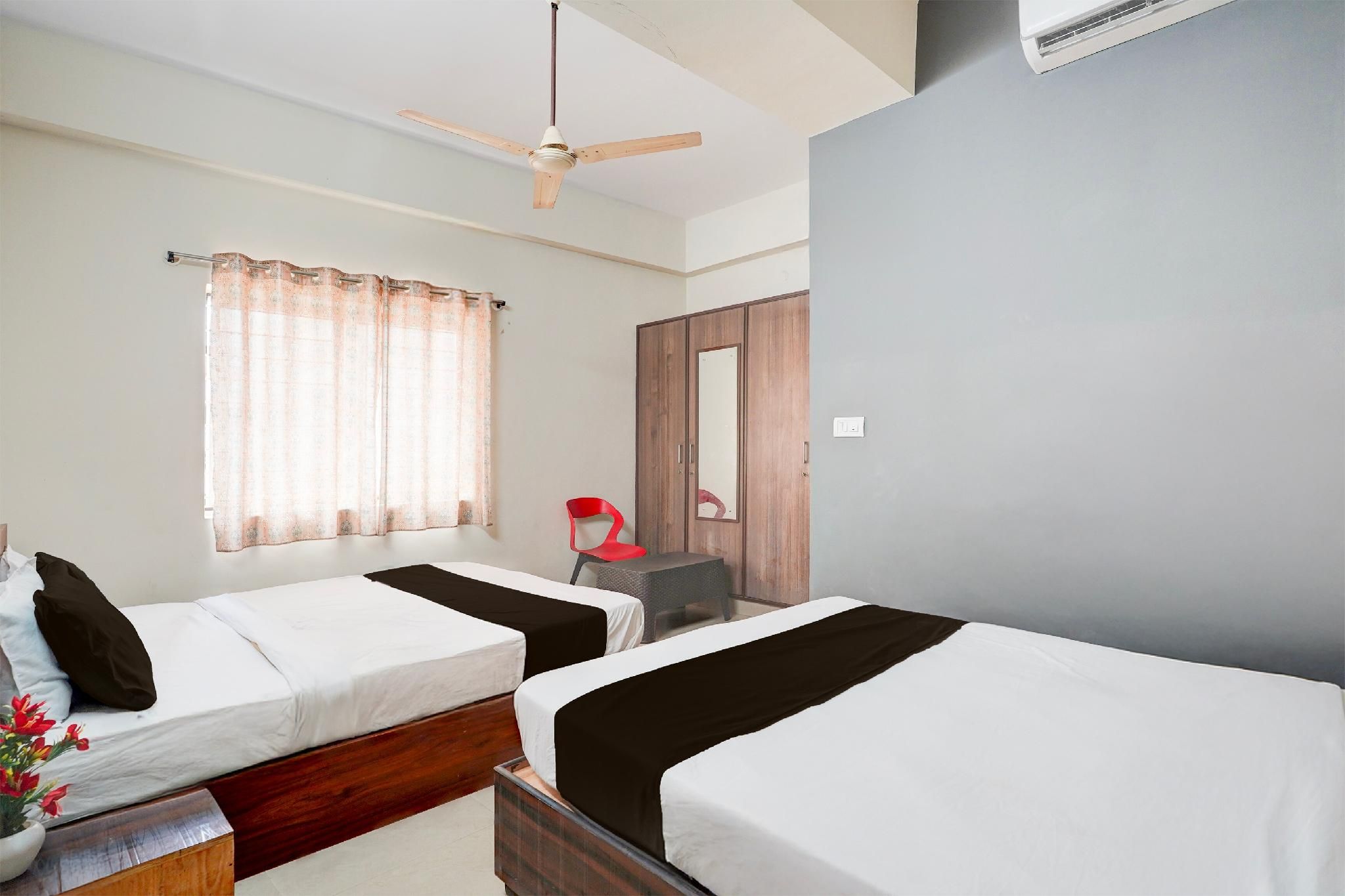 Super Hotel O Karanji Comfort Classic Triple Room 2