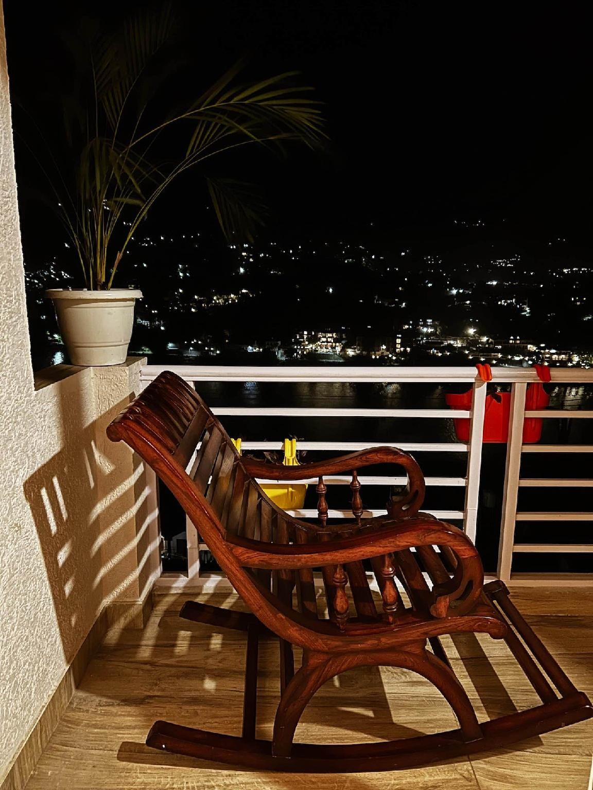 Mohini Lakeview Cottage