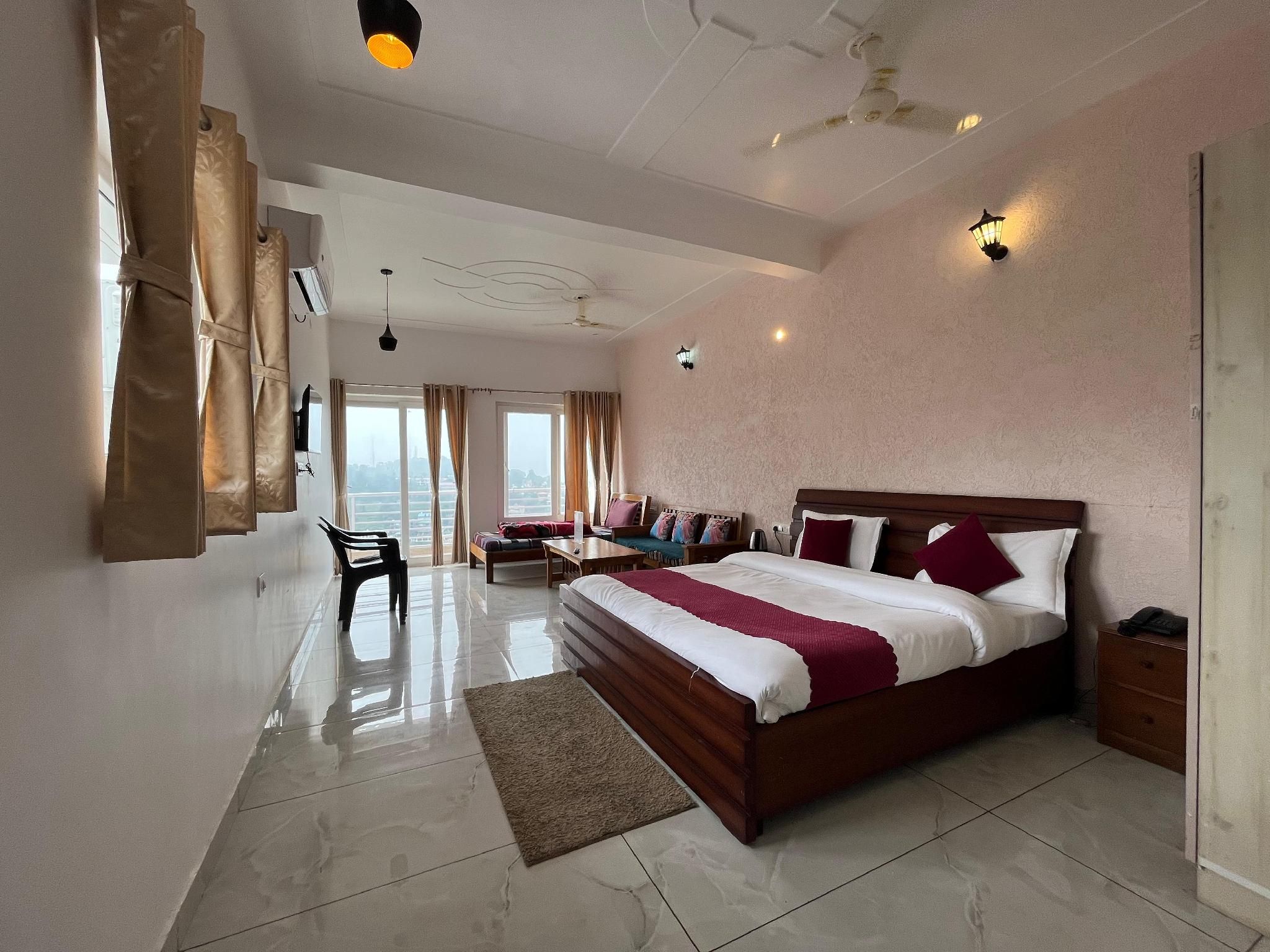 Mohini Lakeview Cottage