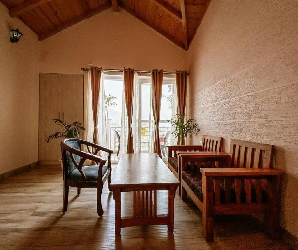 Mohini Lakeview Cottage