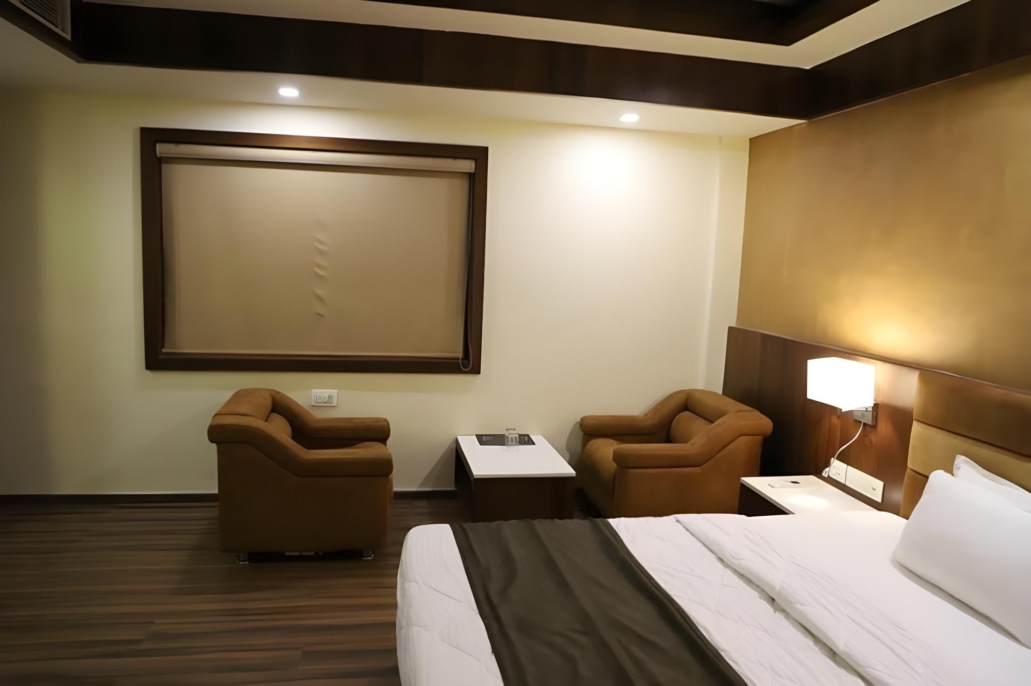 Hotel Keshwara's Residency Jamnagar Gujarat Junior Suite 2
