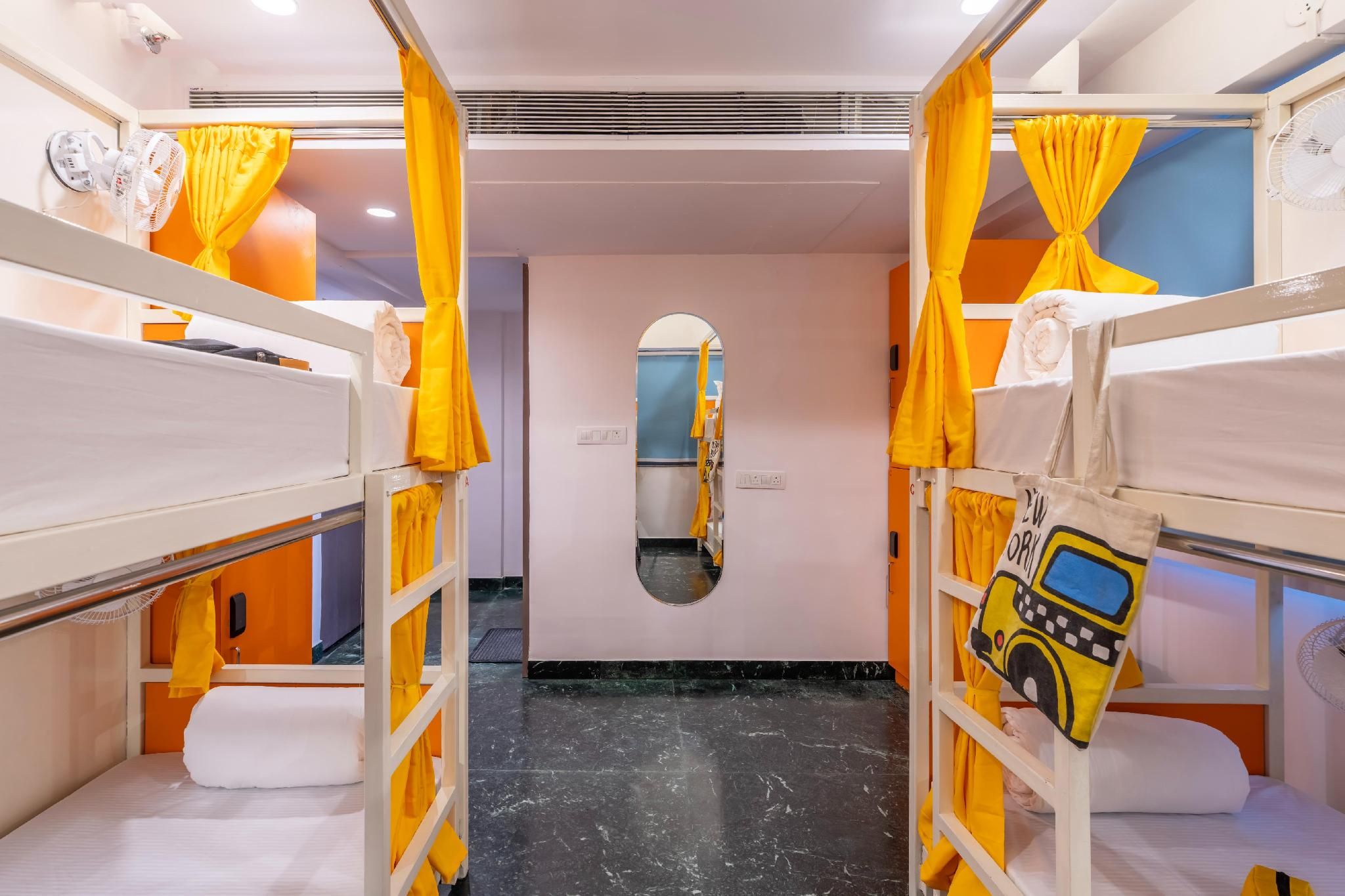 Bed in 4 Bed Mixed Dormitory Room with Ensuite Bathroom