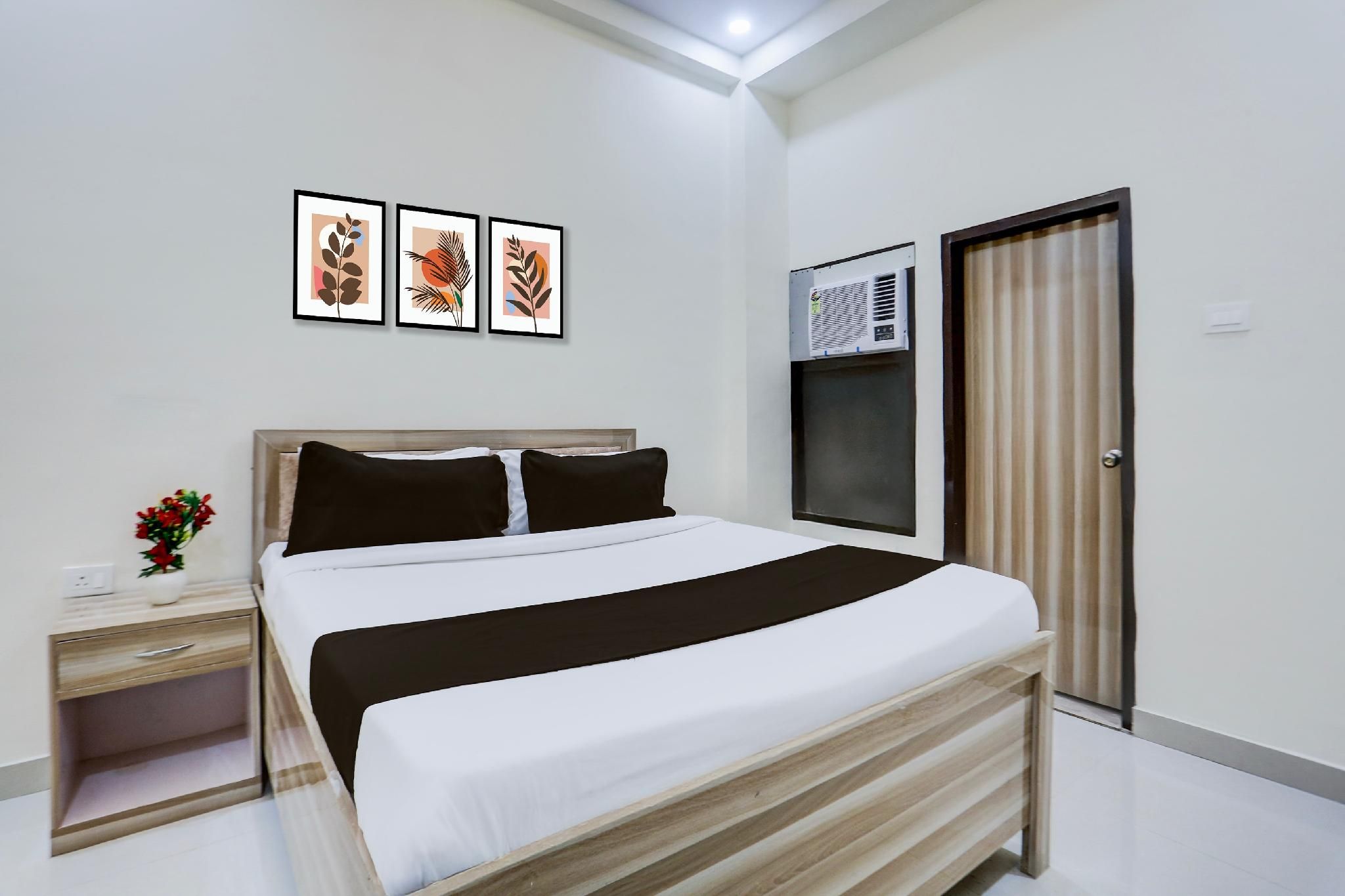 Super Collection O Kalyanpur Metro Station Classic Triple Room 2