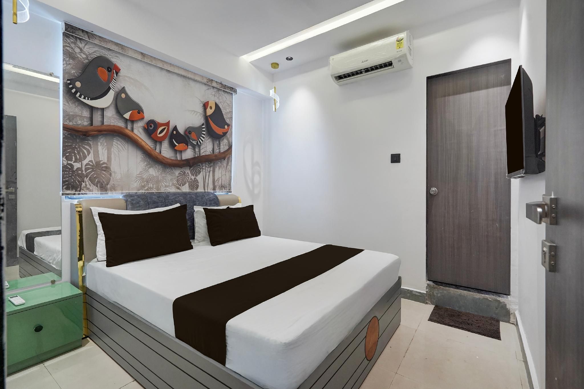 Hotel O Royal Fourtune Classic Triple Room 2