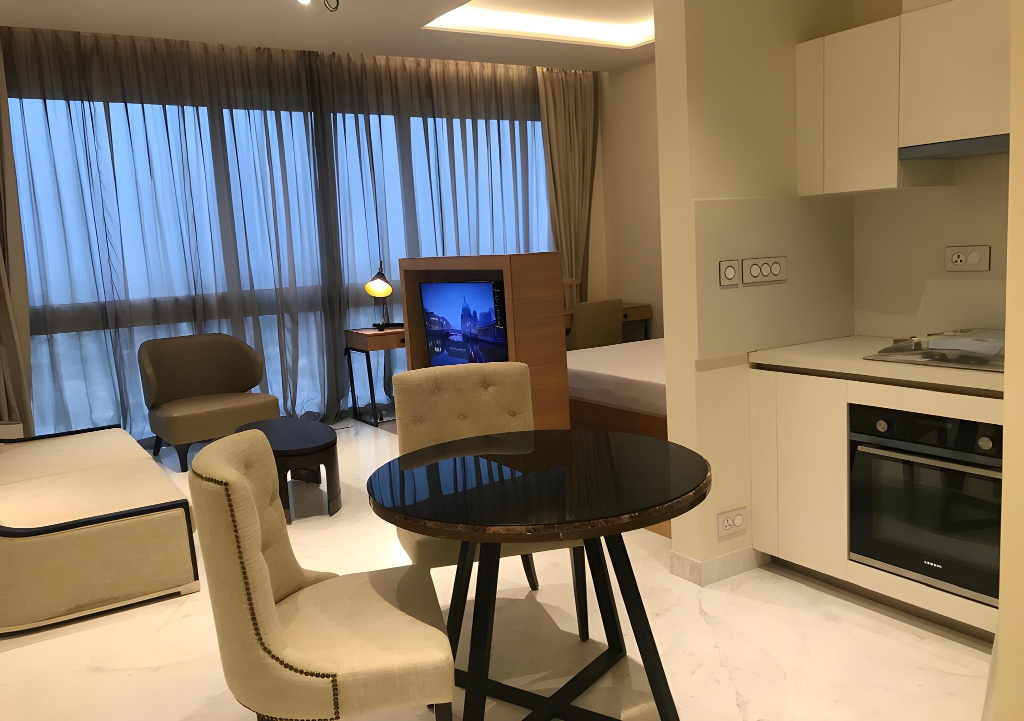 Leela Luxury Suite 1103