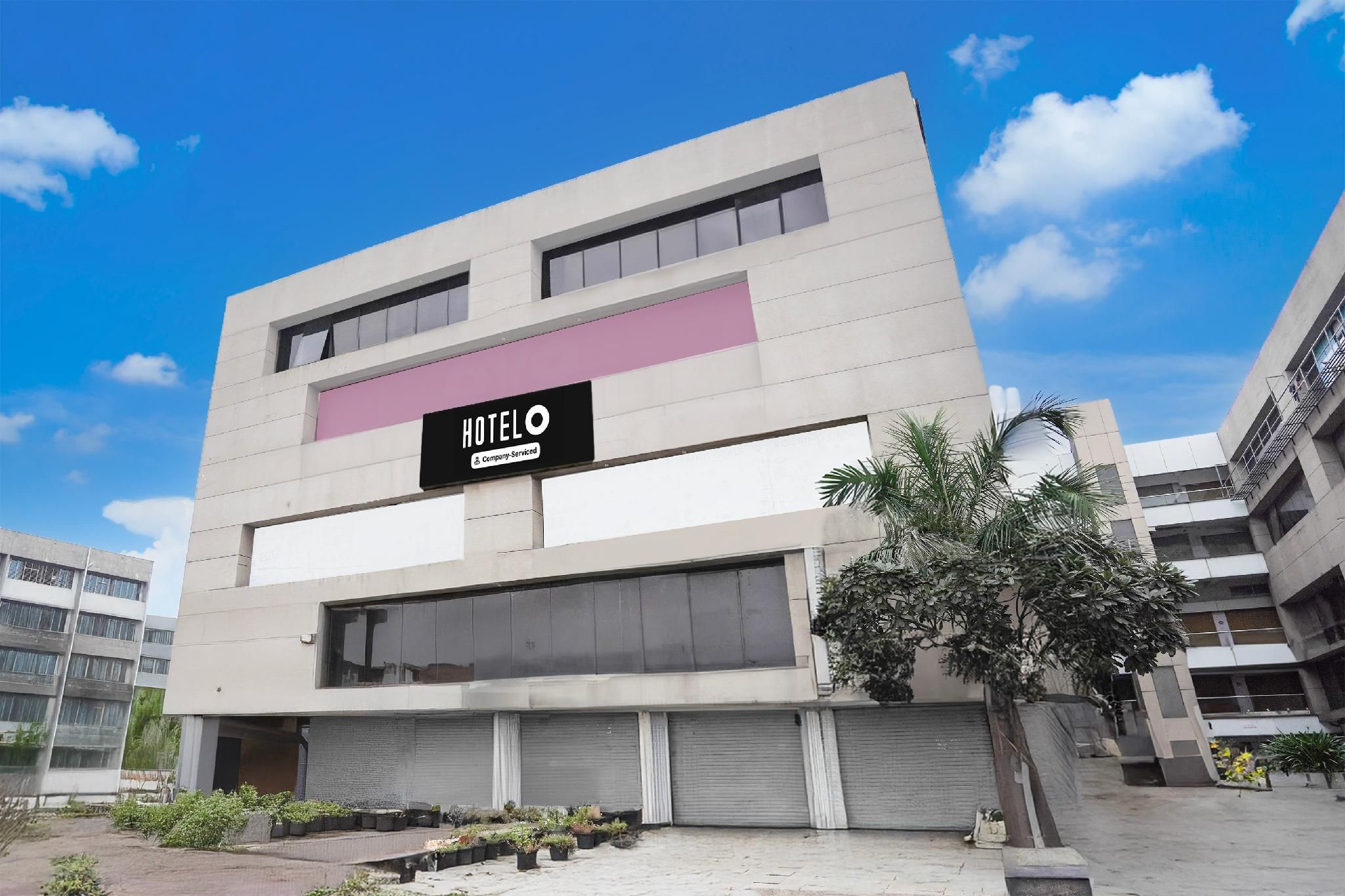 Hotel O Dindoli Surat