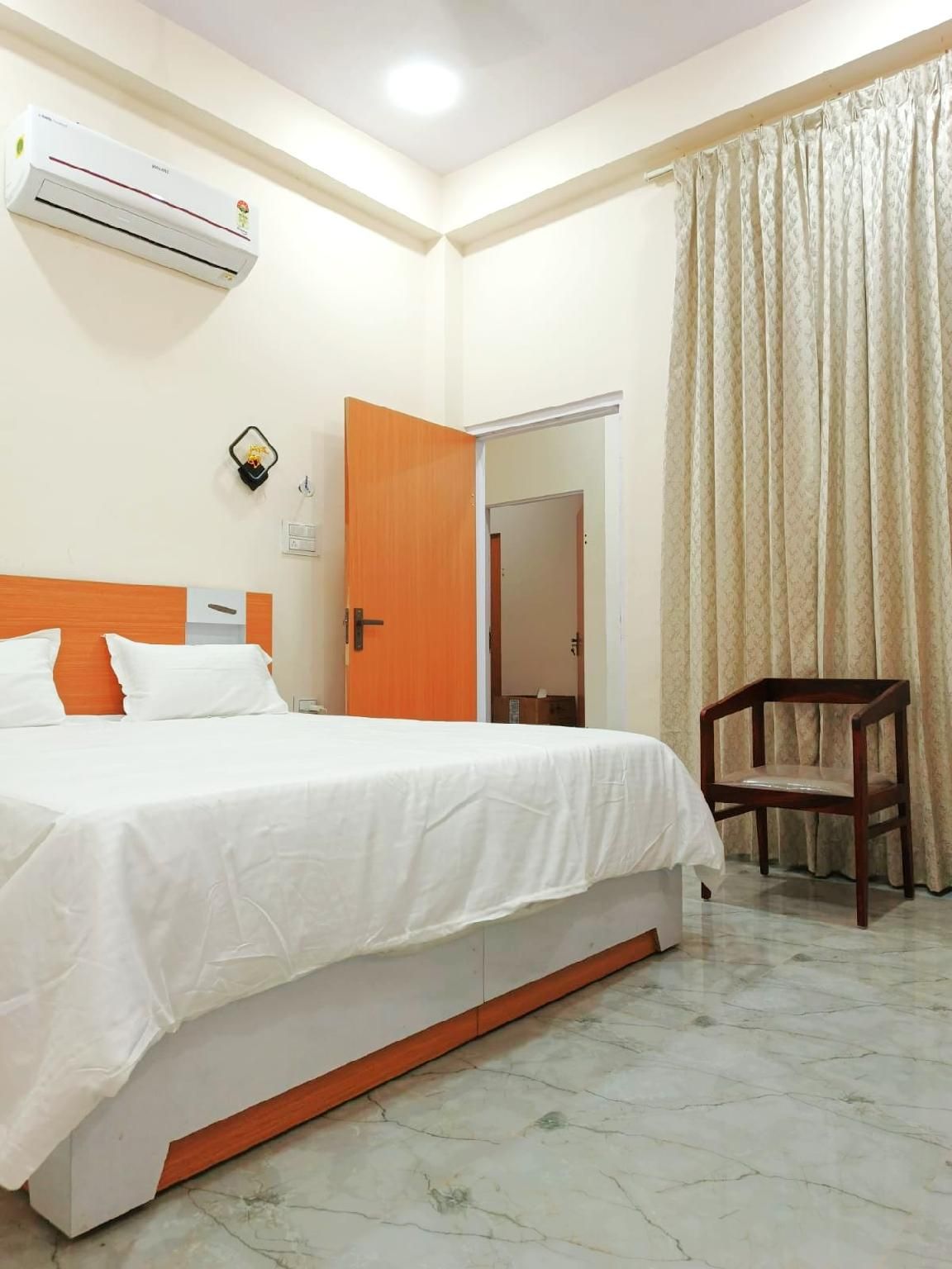 Double Air Conditioning