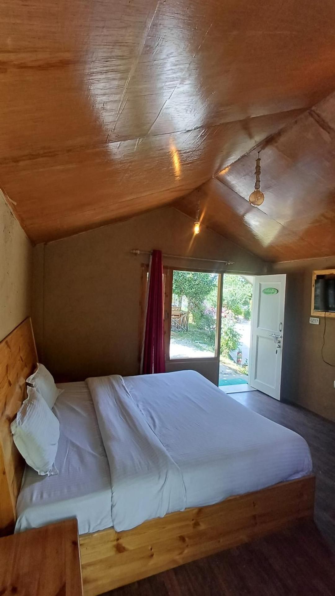 Enthralling Escapes Nature Stay and Trek