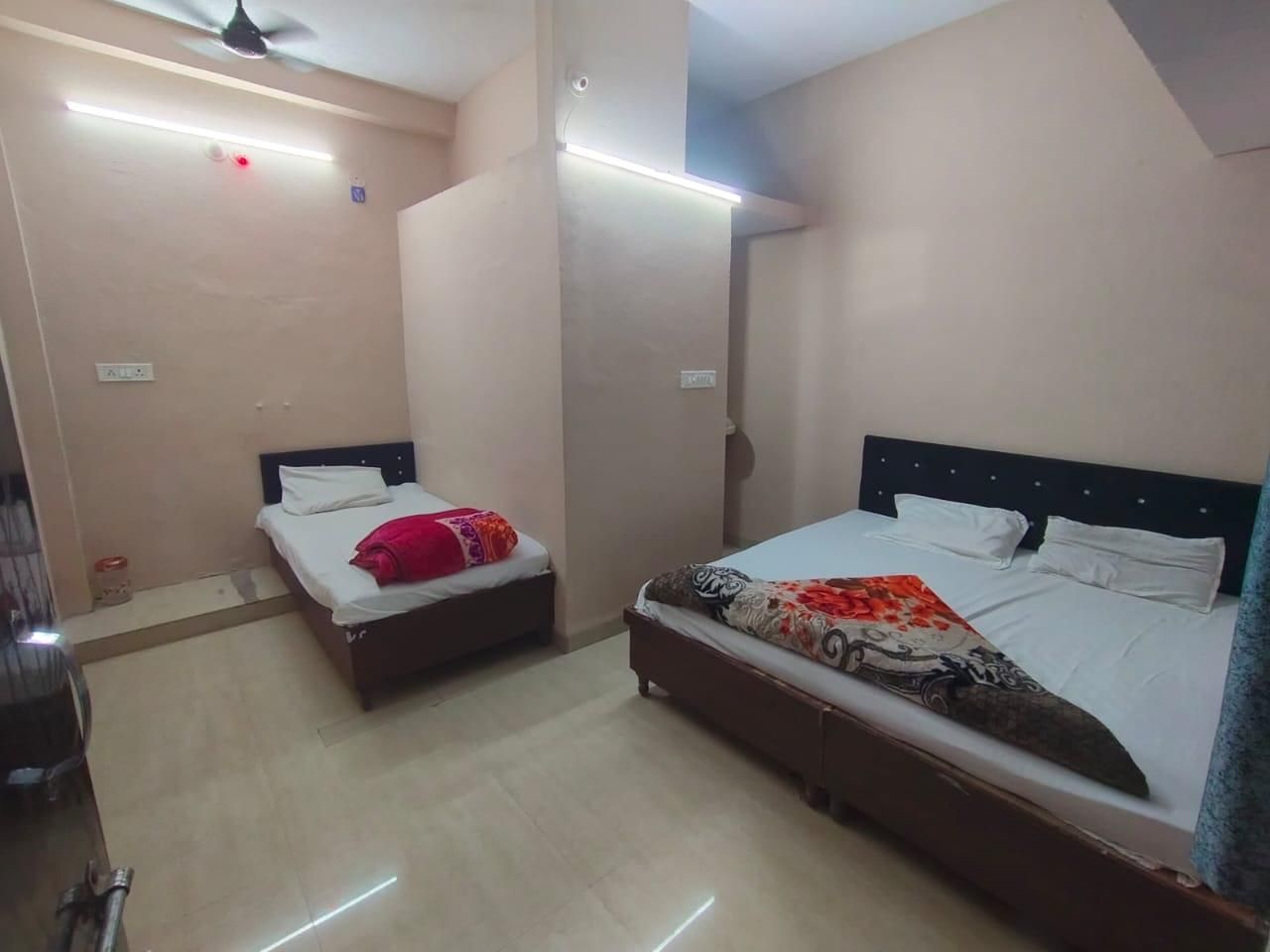 HOTEL MAA AARTI PALACE Three Bedroom 3