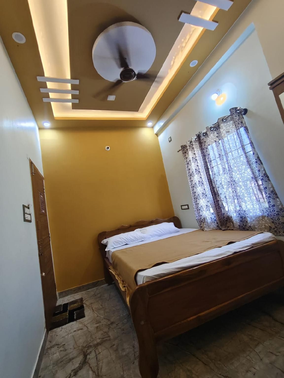 Standard - 1 Double Bed