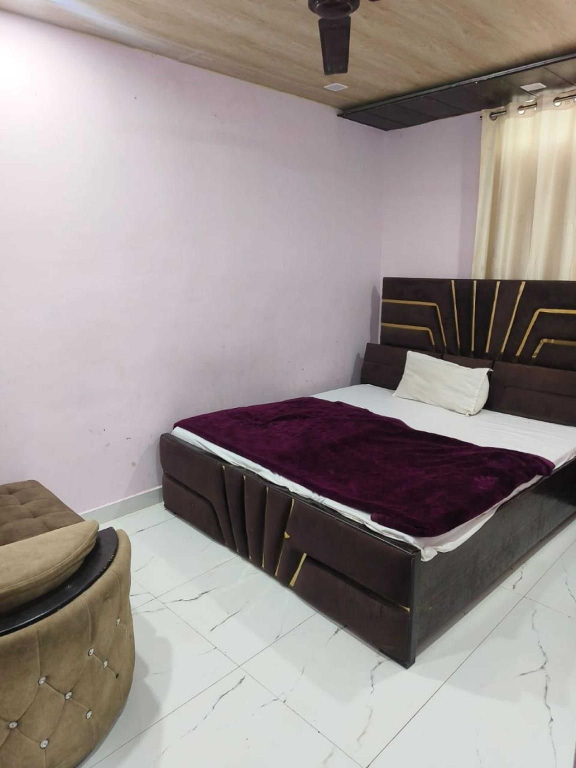 SHUKLA HOTEL Single Non-AC