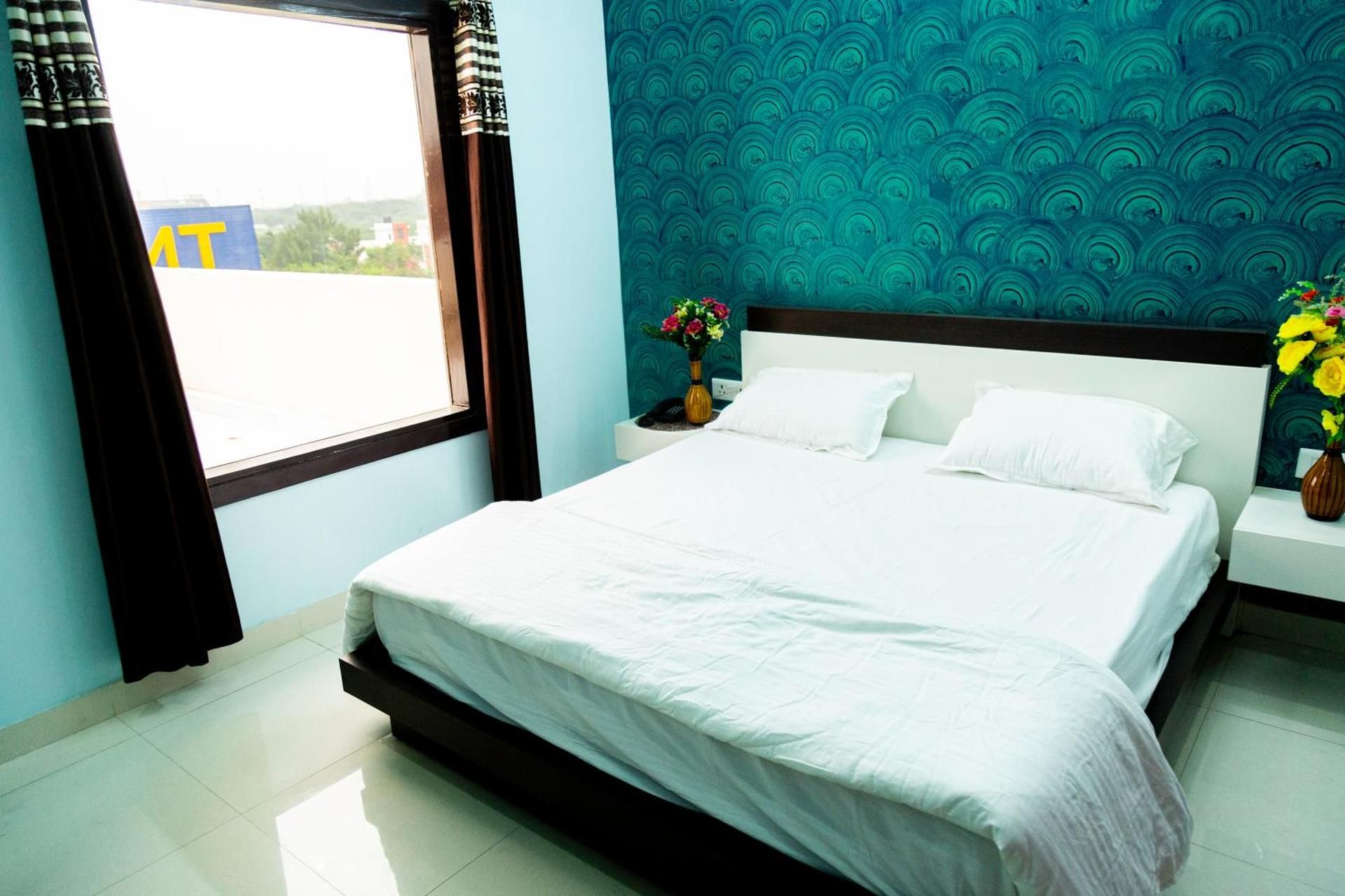 Jagdambey Hotel Deluxe