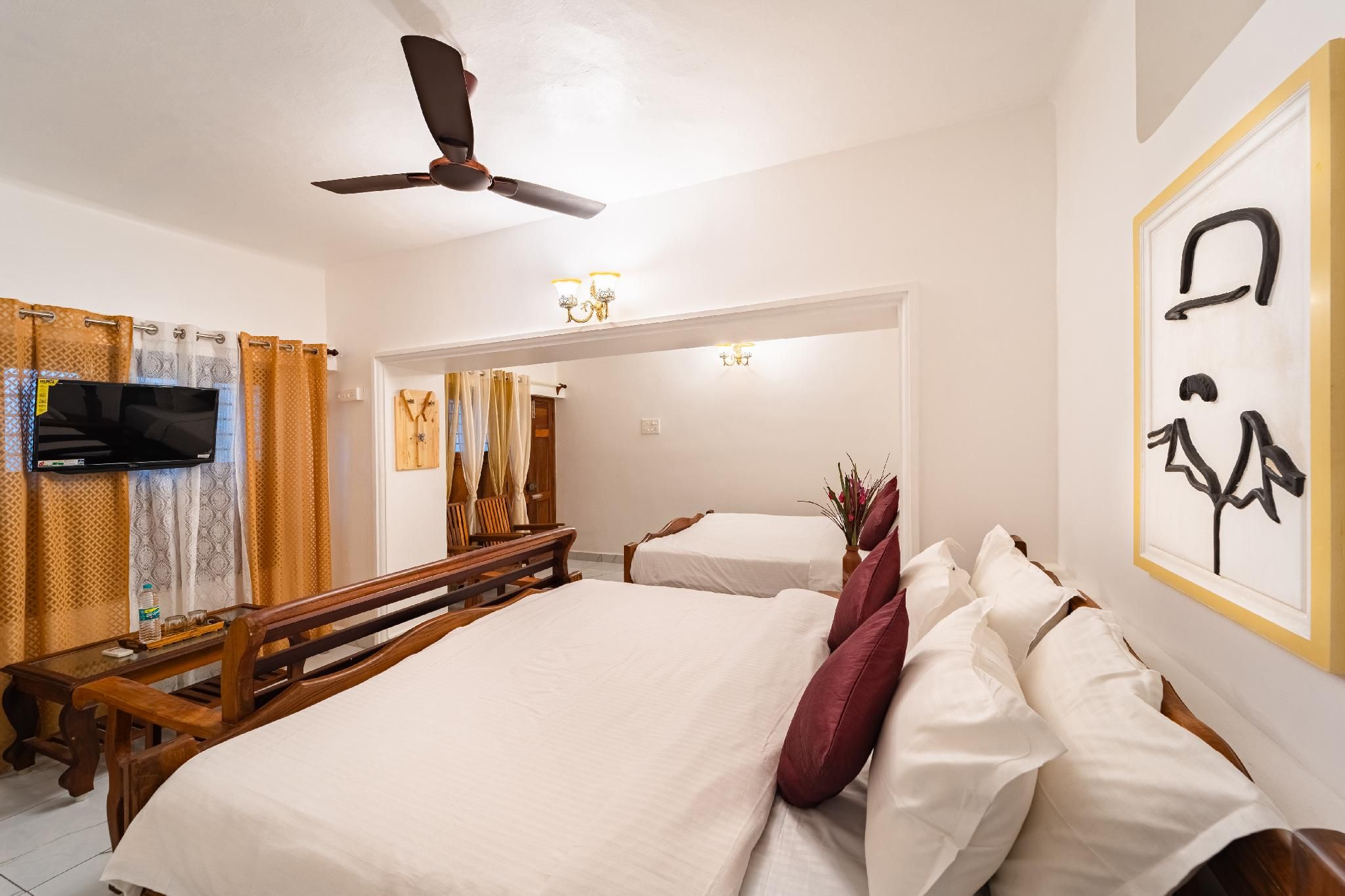 Family Room - 2 Beds