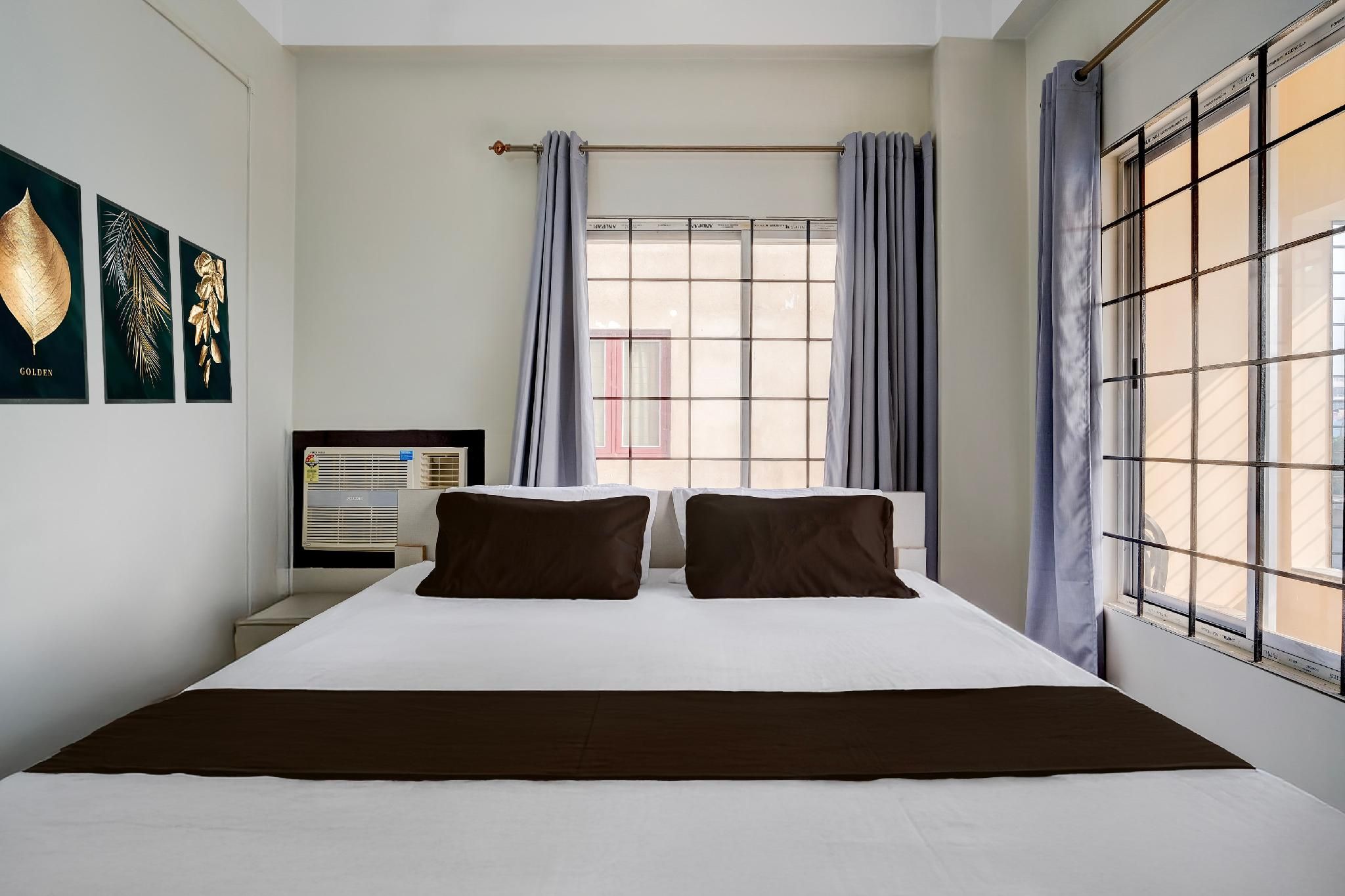 Hotel O by OYO Executive Homestay Classic Triple Room 2