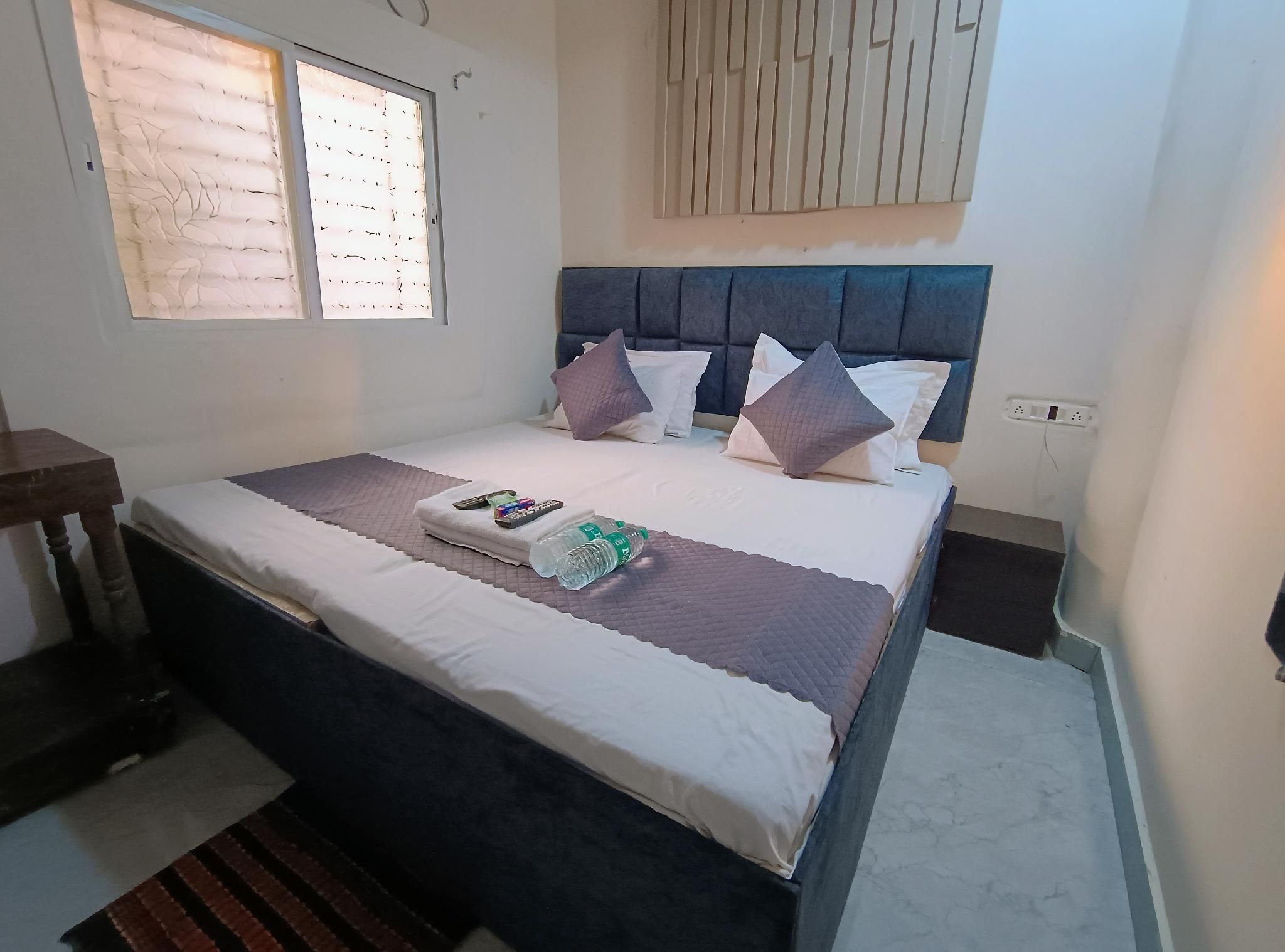 Shri Radha hotels Deluxe Room