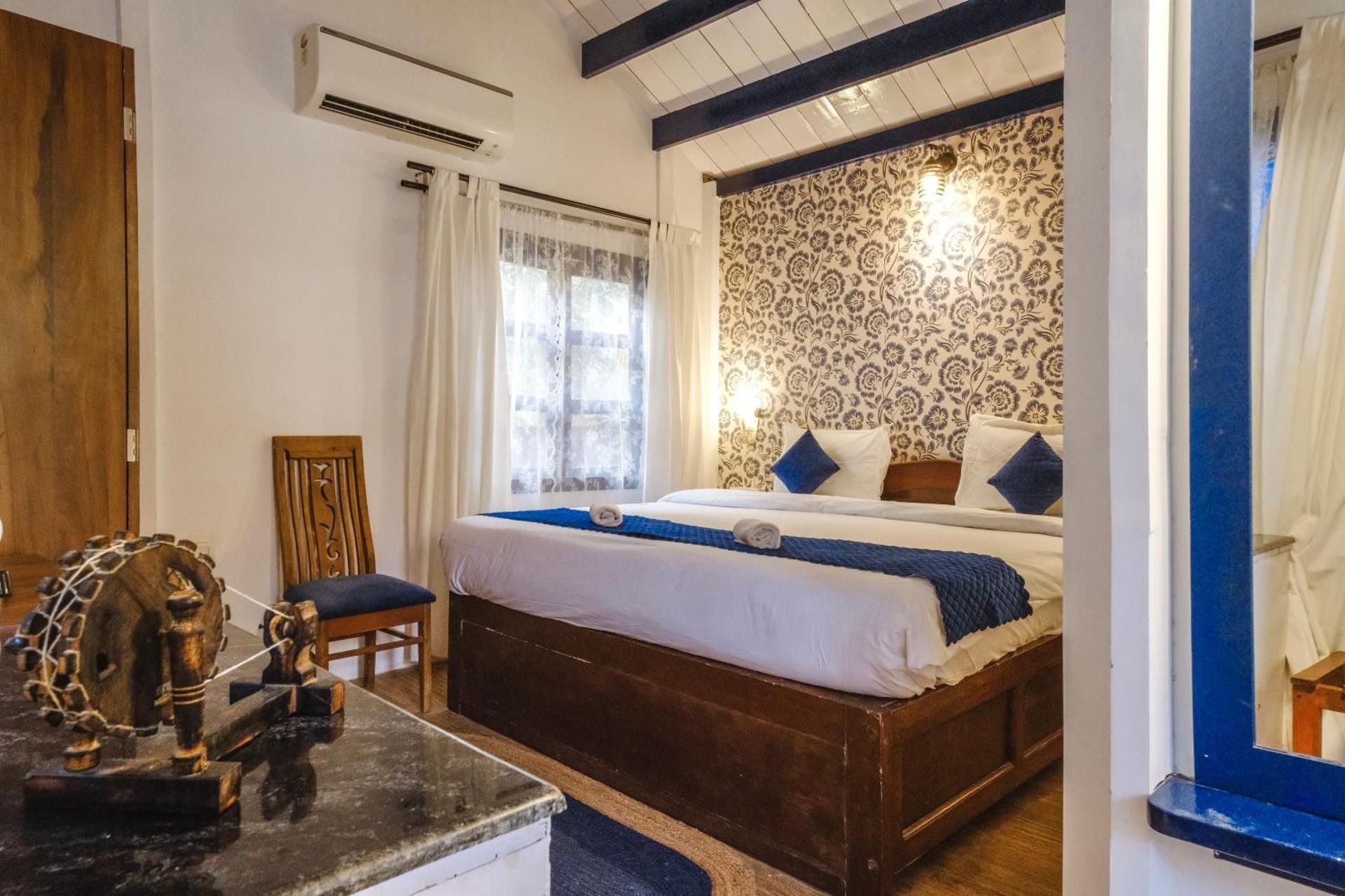 Hibis Hotels and Resort - Ashvem Beach, Goa Cottage