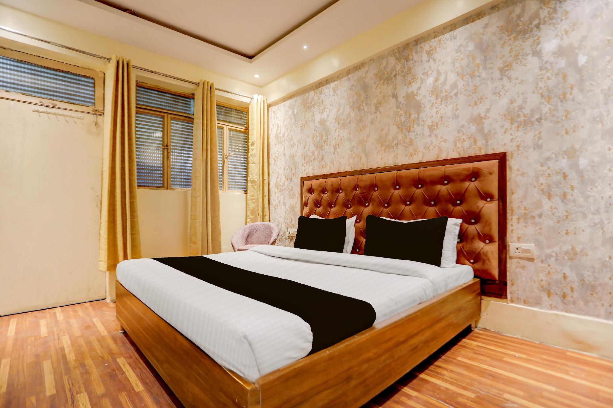 Hotel O by OYO Gangay Classic Triple Room